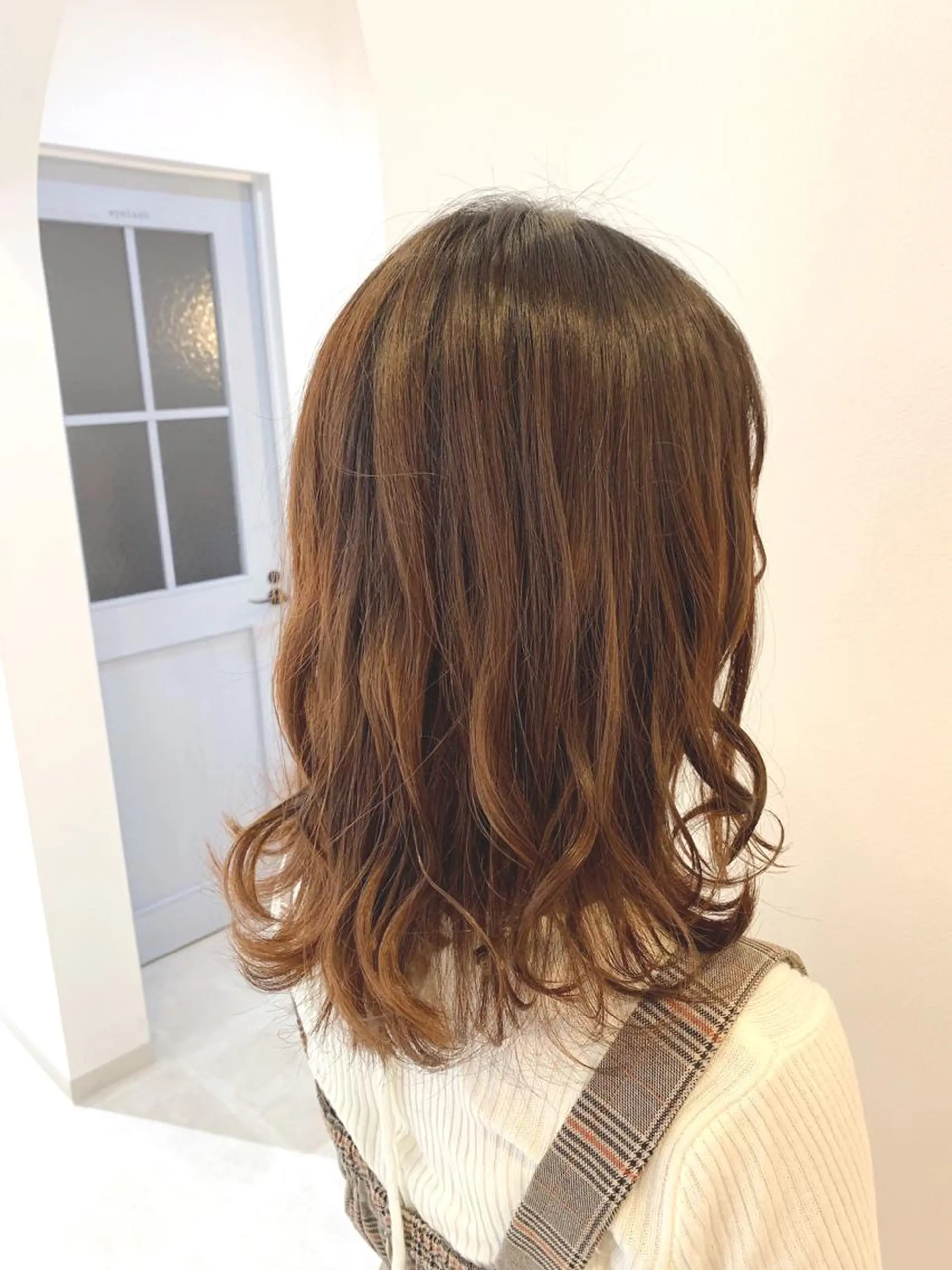 セミロング カット トリートメント cher. 新井瑞希のヘアスタイル