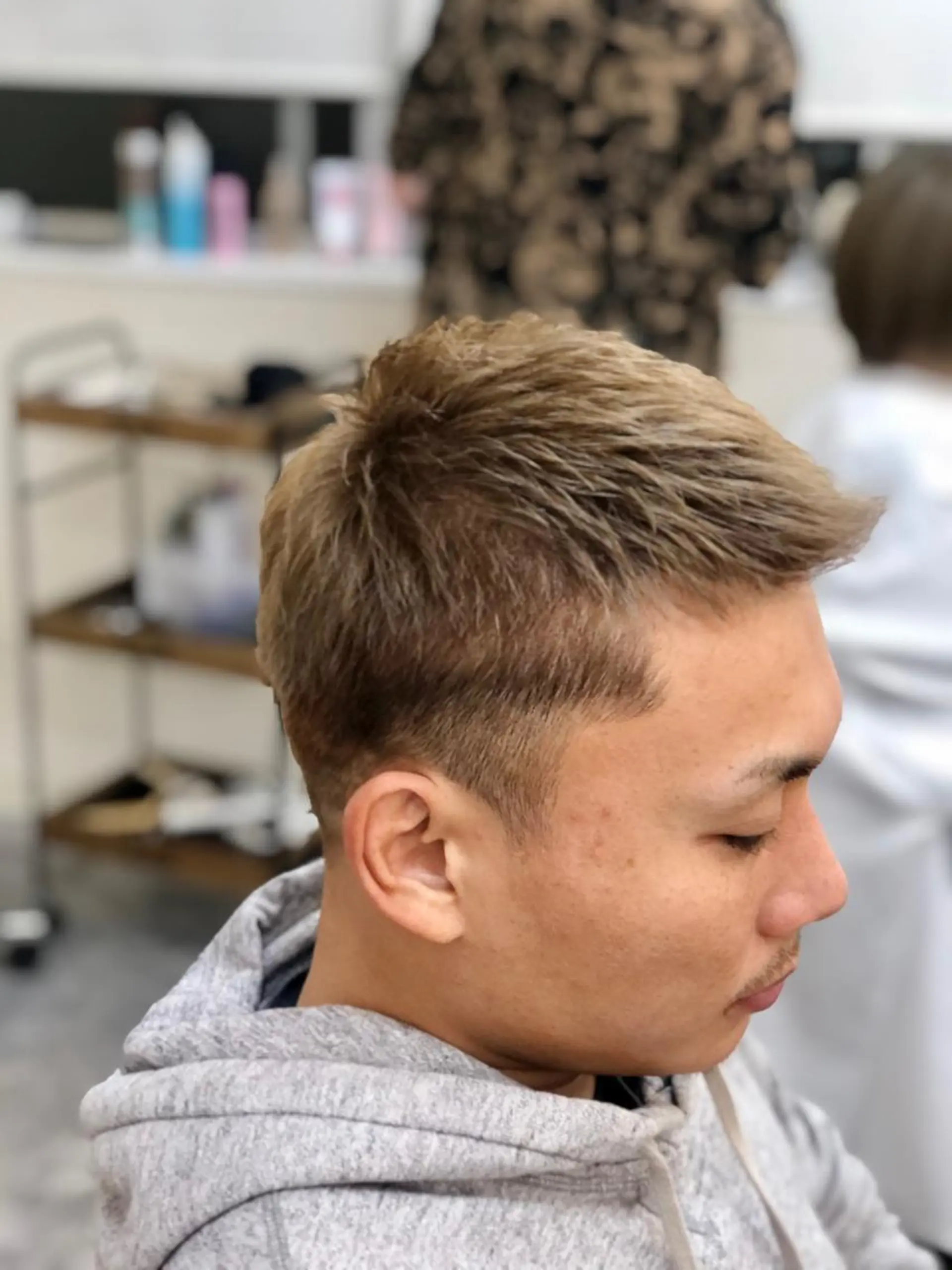 メンズ フェードカット 刈り上げ カット H by Real meのヘアスタイル