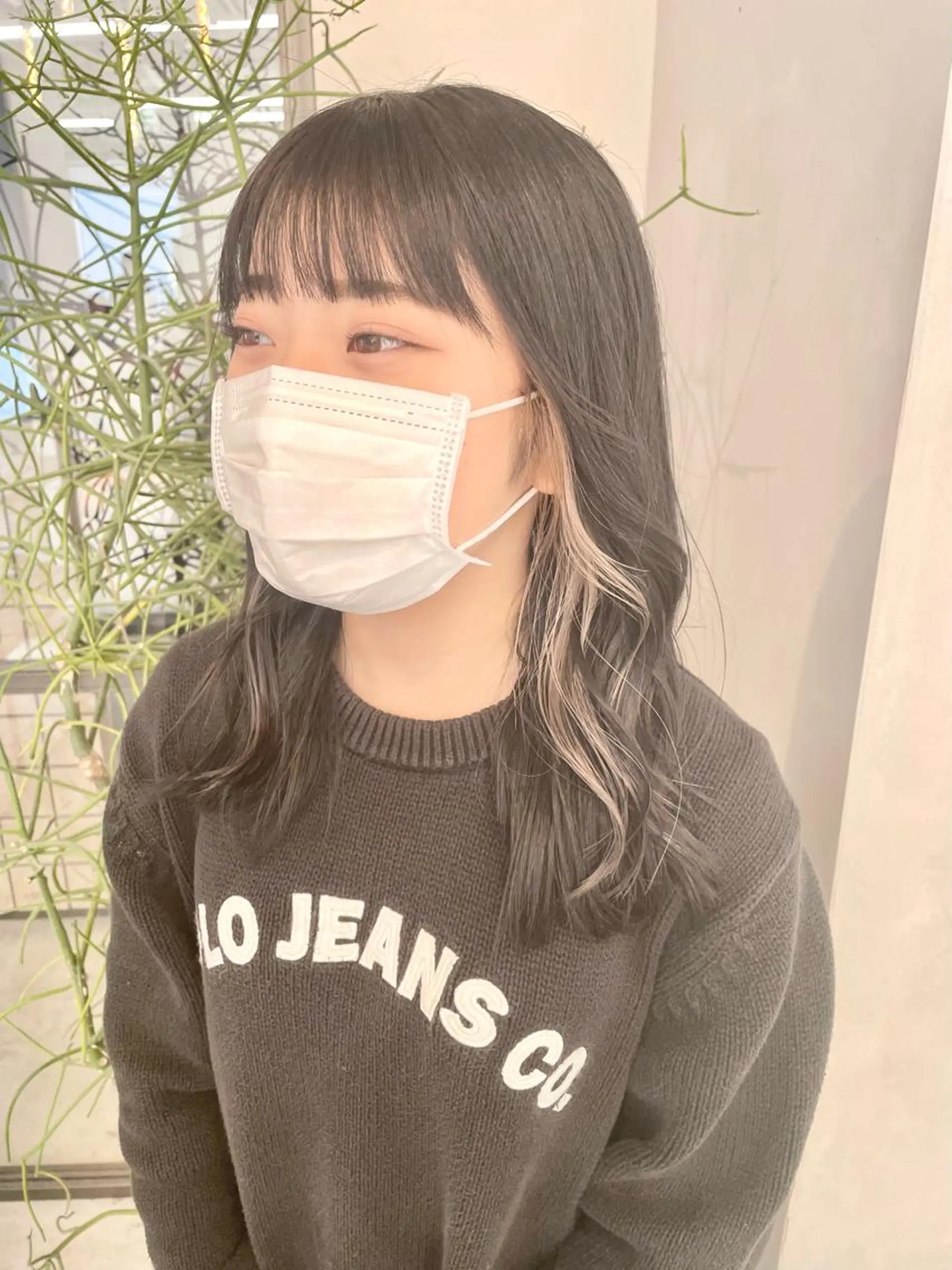 セミロング カラー ベージュカラー イヤリングカラー ホワイトベージュ ハイトーン×レイヤー ／遠藤将太のヘアスタイル