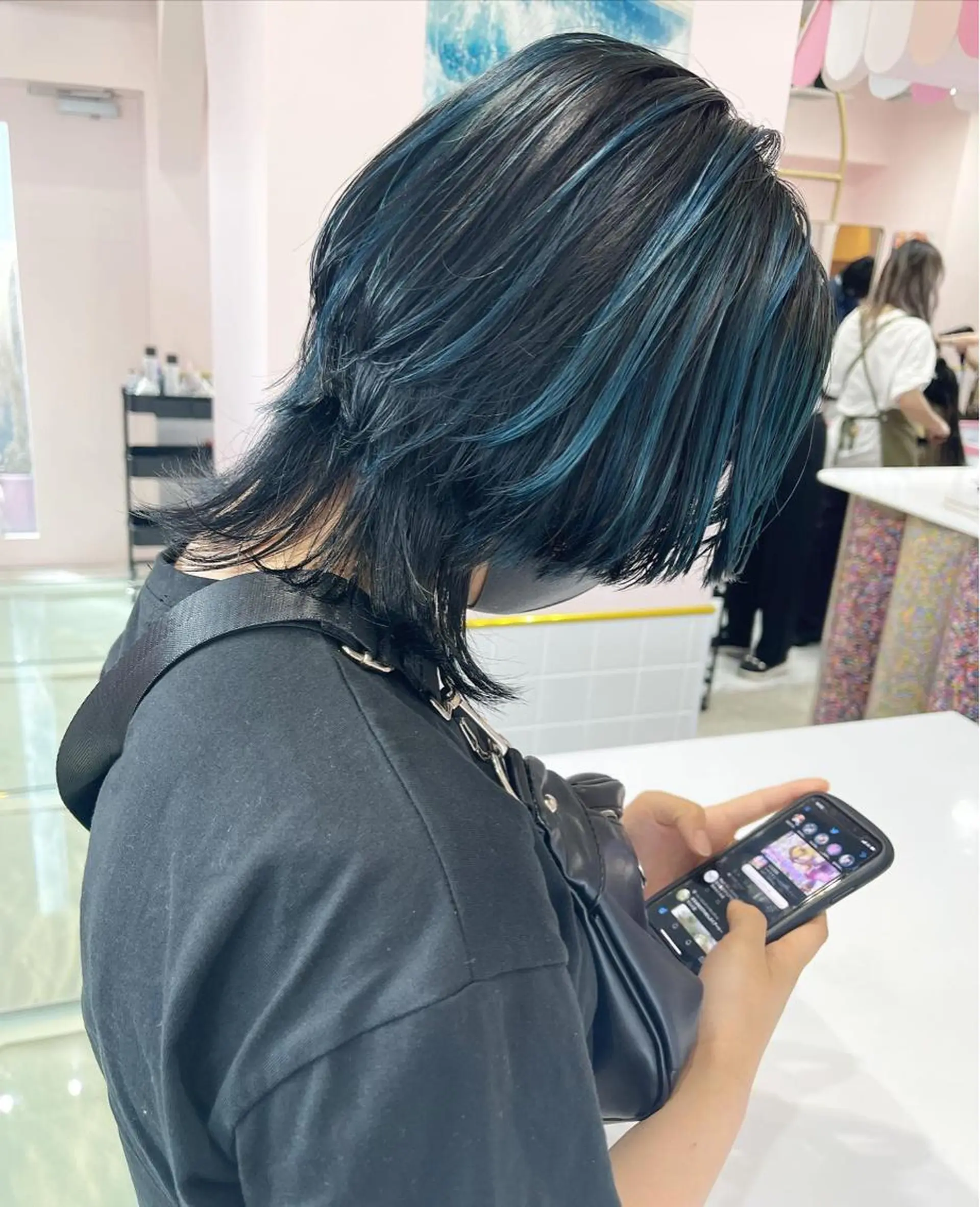 ショート カラー 透明感カラー× レイヤーカット✨高梨のヘアスタイル