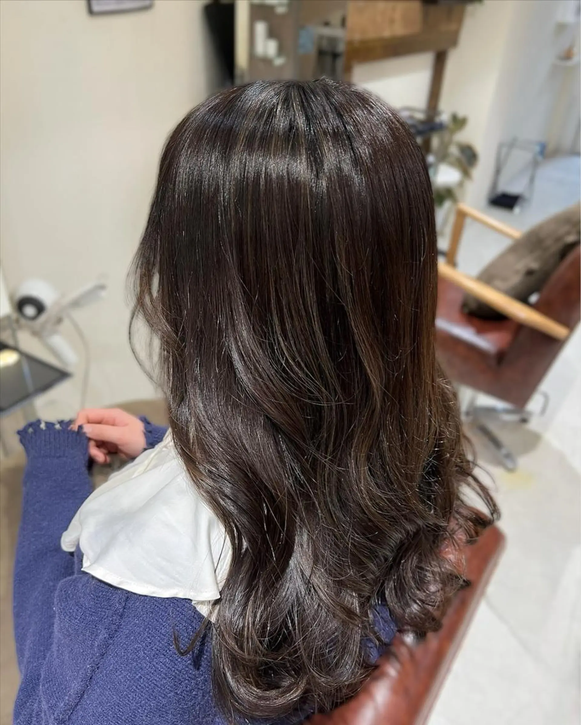 ロング ハイライト 髪質改善メニュー 長井 美佐子のヘアスタイル