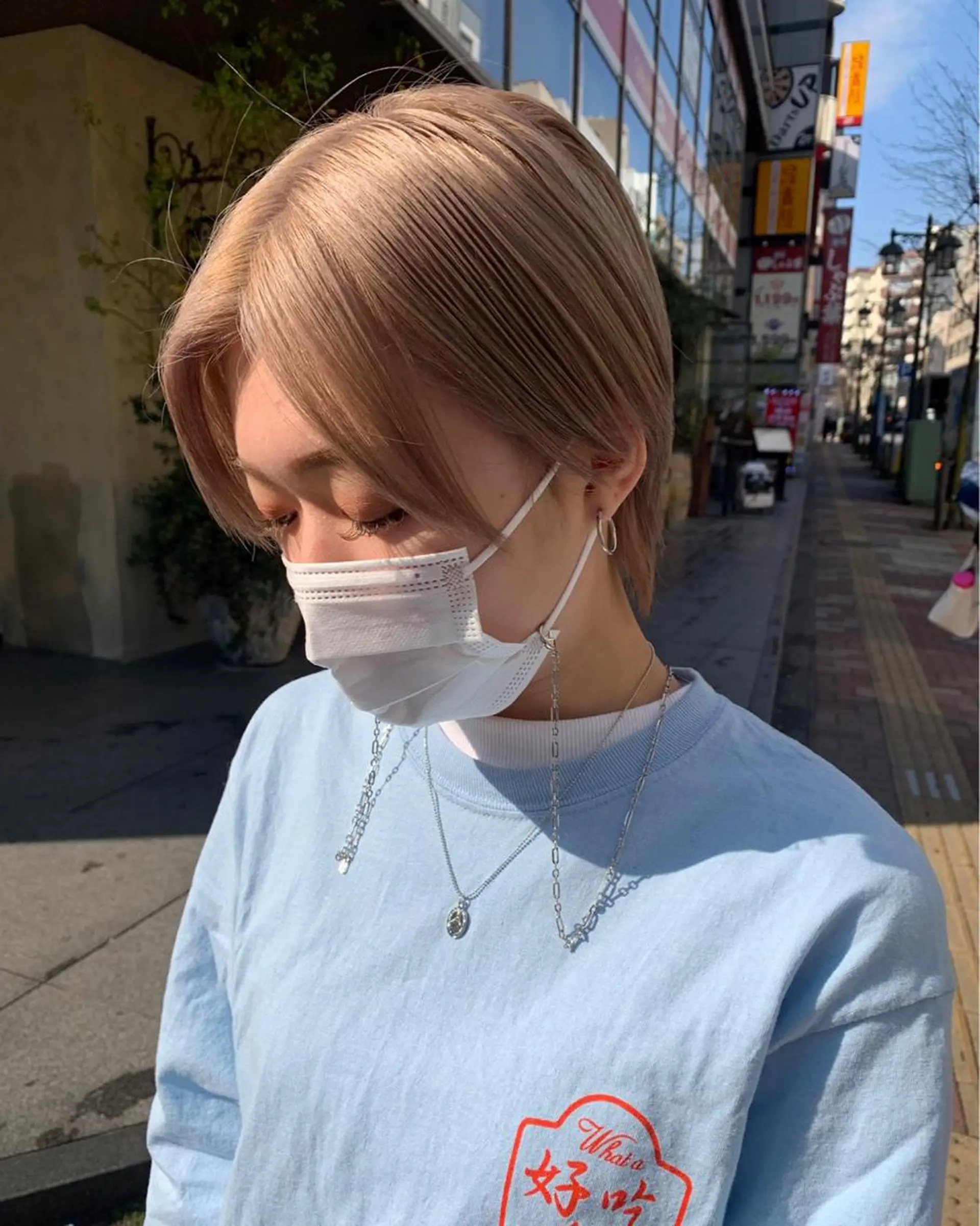 ショート カラー 個性派ネイル 🌼 ハルカ ♡の眉毛・アイブロウイメージ