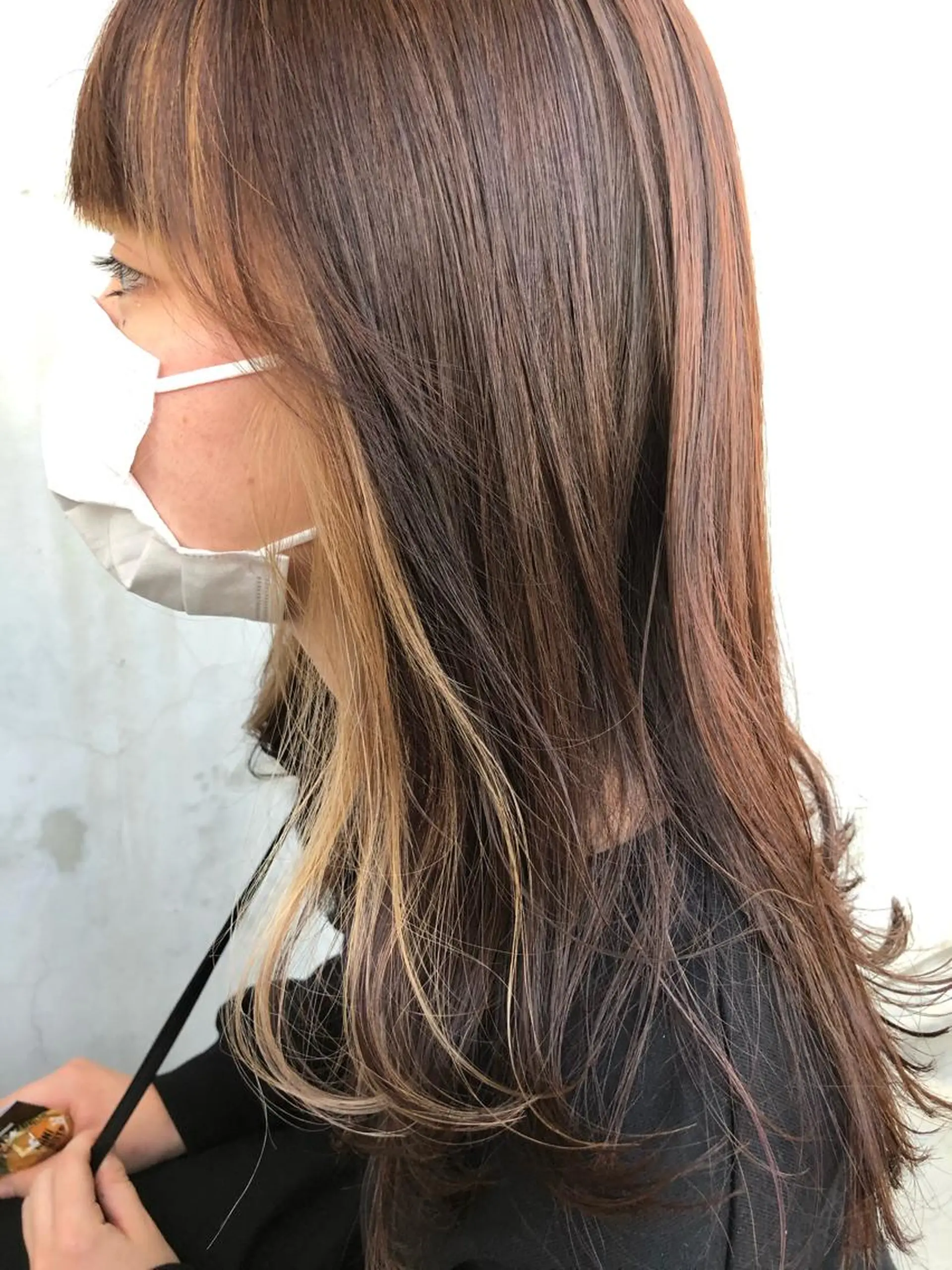 セミロング カラー ブリーチ ハイライトカラー 顔周りカット ハイライト カット ヘアカラー トリートメント NAKAGAWA YUICHIのヘアスタイル