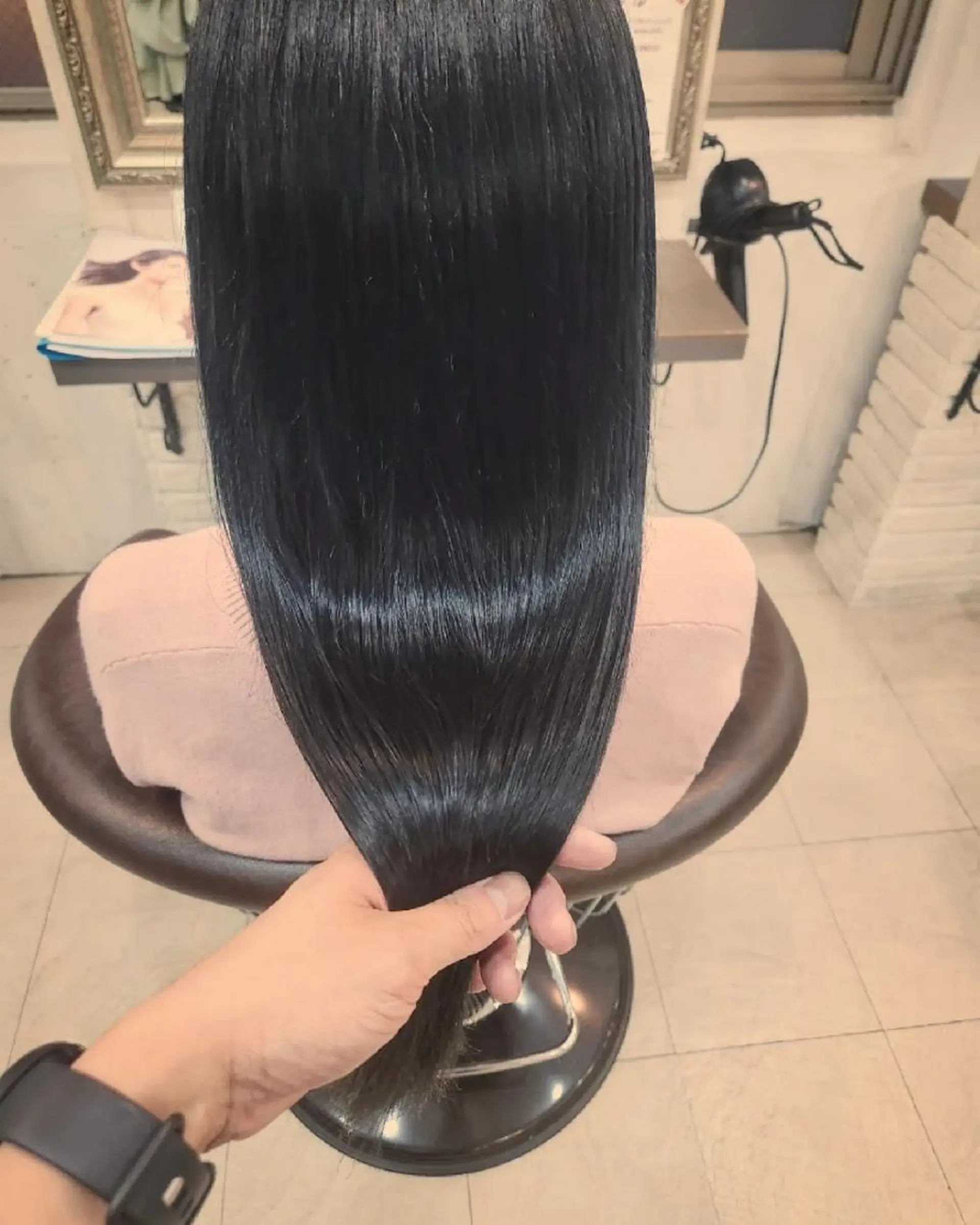 セミロング カット トリートメント 韓国ヘア🇰🇷 レイヤー/芝春樹のヘアスタイル