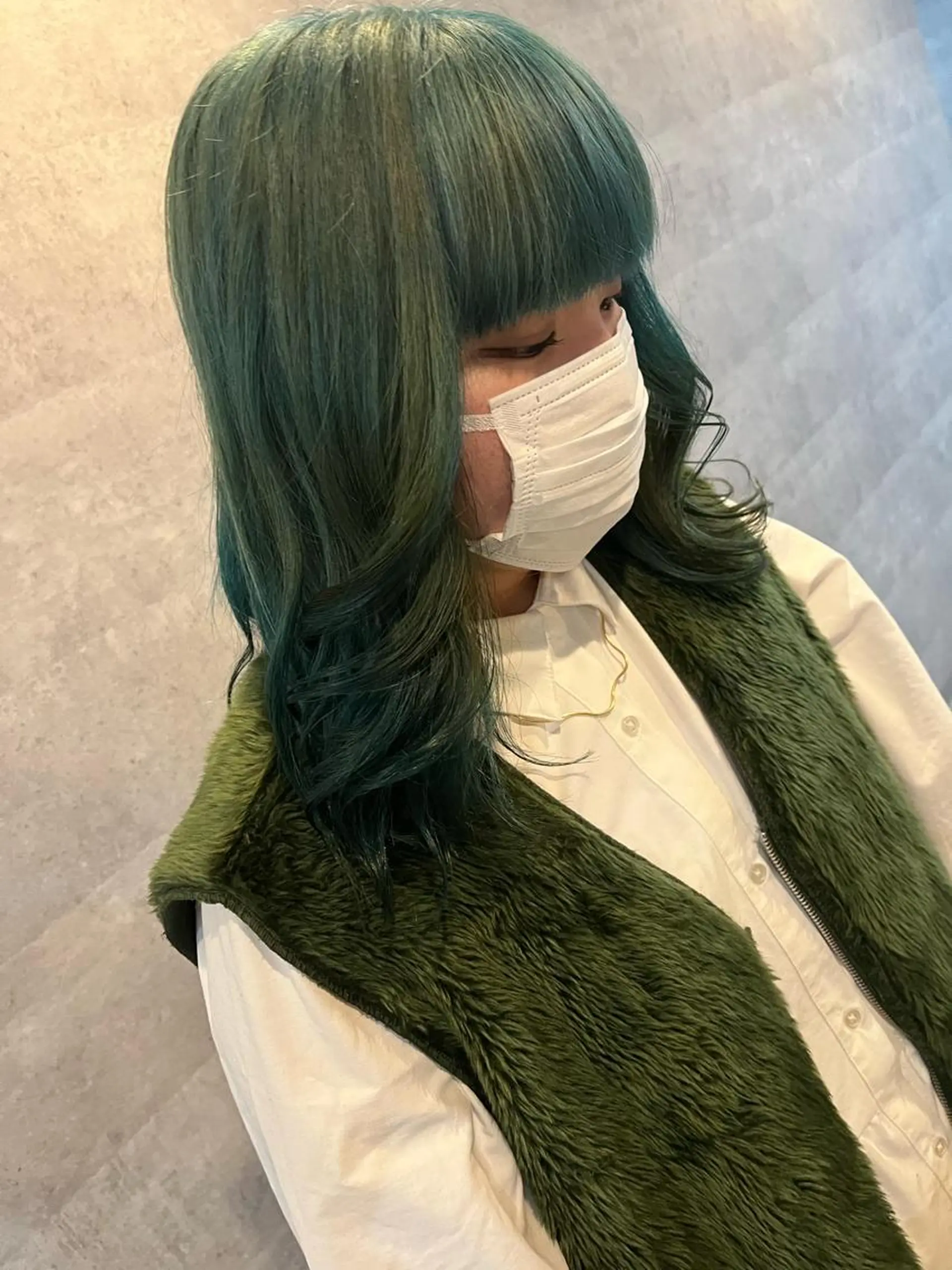 ミディアム カラー ブリーチ ハイトーンカラー ダブルカラー 新宿のヘアスタイル