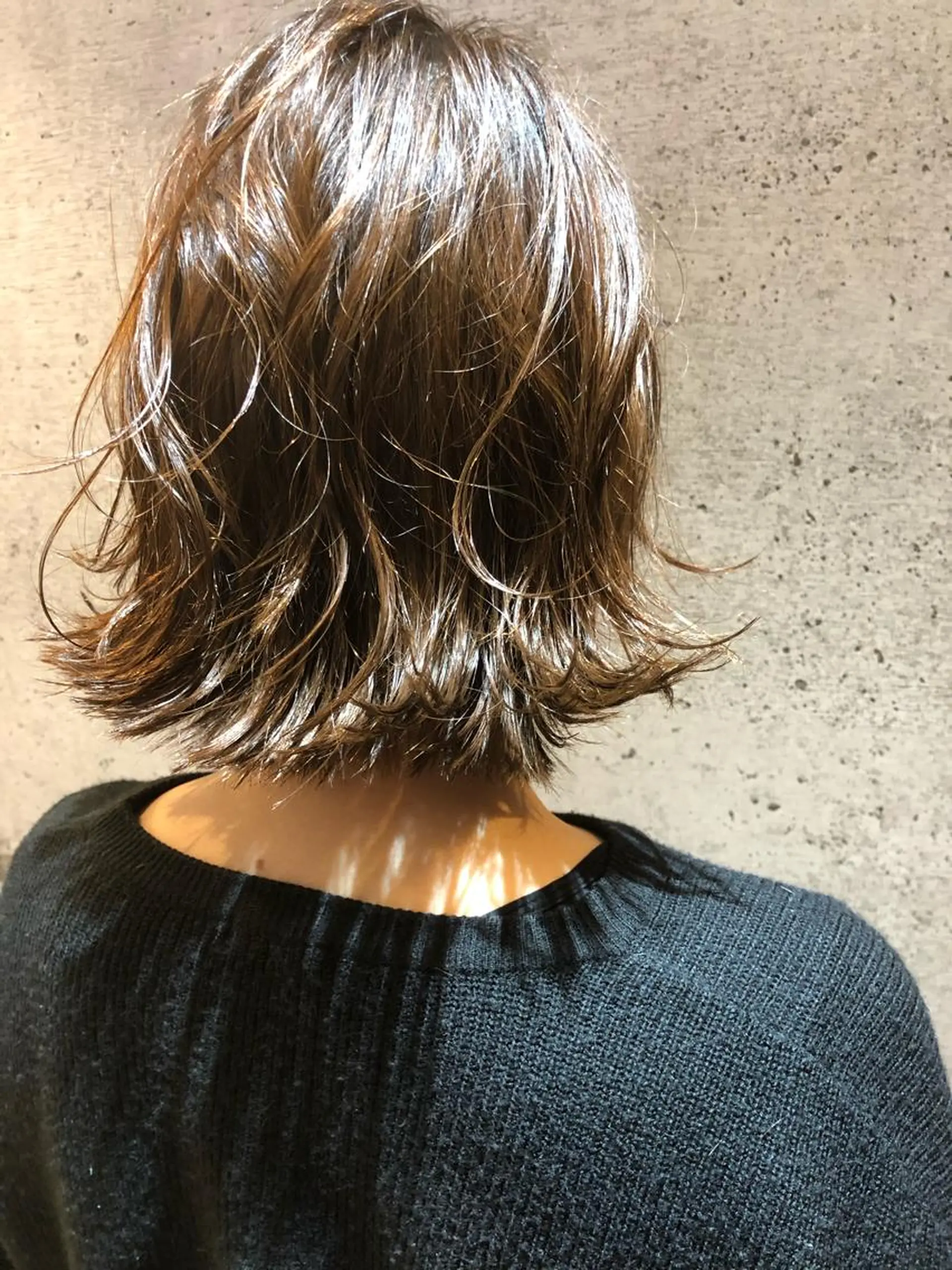 ミディアム カラー カット ヘアカラー トリートメント 久保 敏之のヘアスタイル