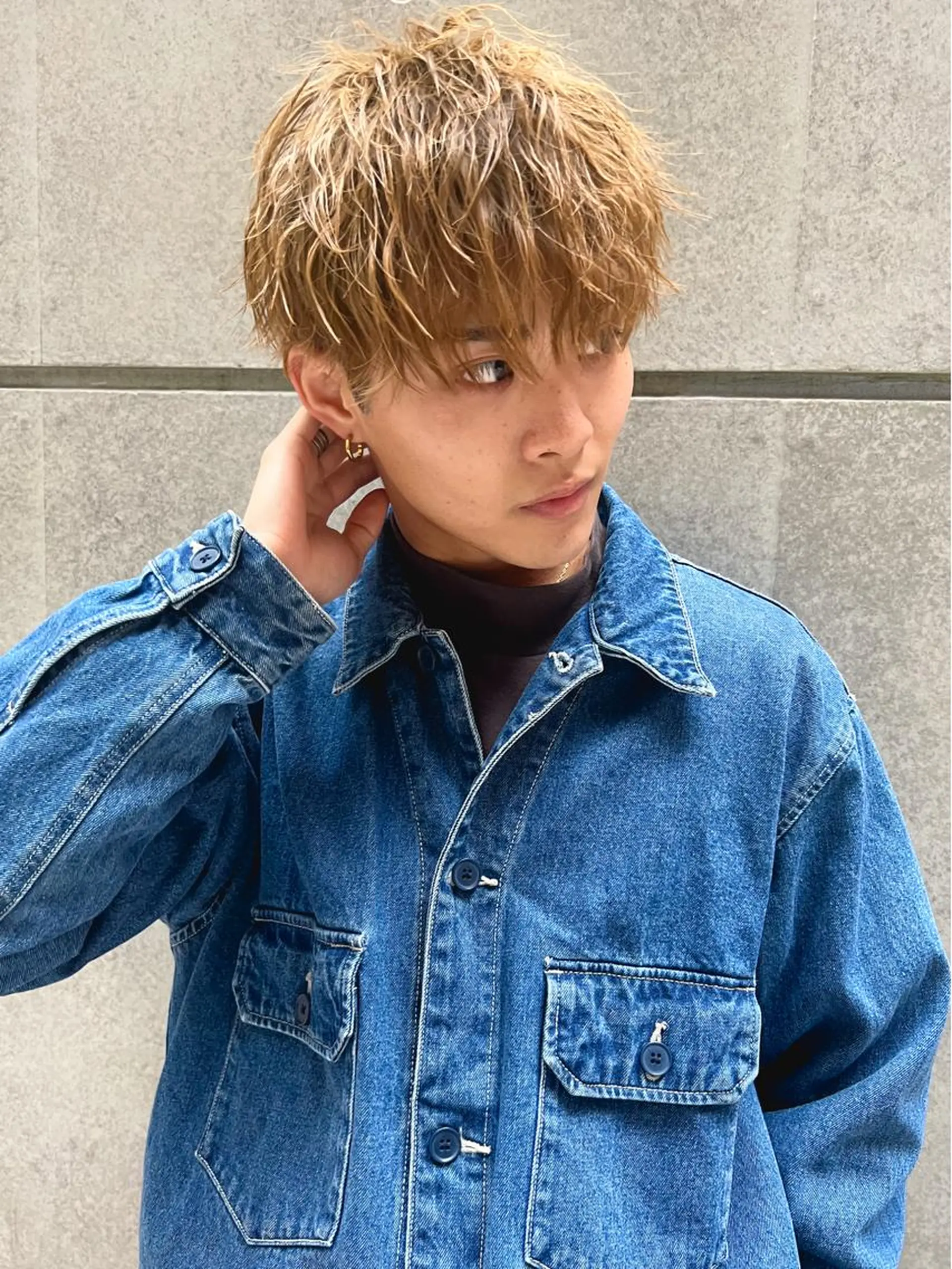 パーマ メンズ メンズパーマ ツイストスパイラルパーマ 波巻きパーマ スパイラルパーマ カット パーマ メンズカット曲がる 縮毛矯正佐々木タクマのヘアスタイル