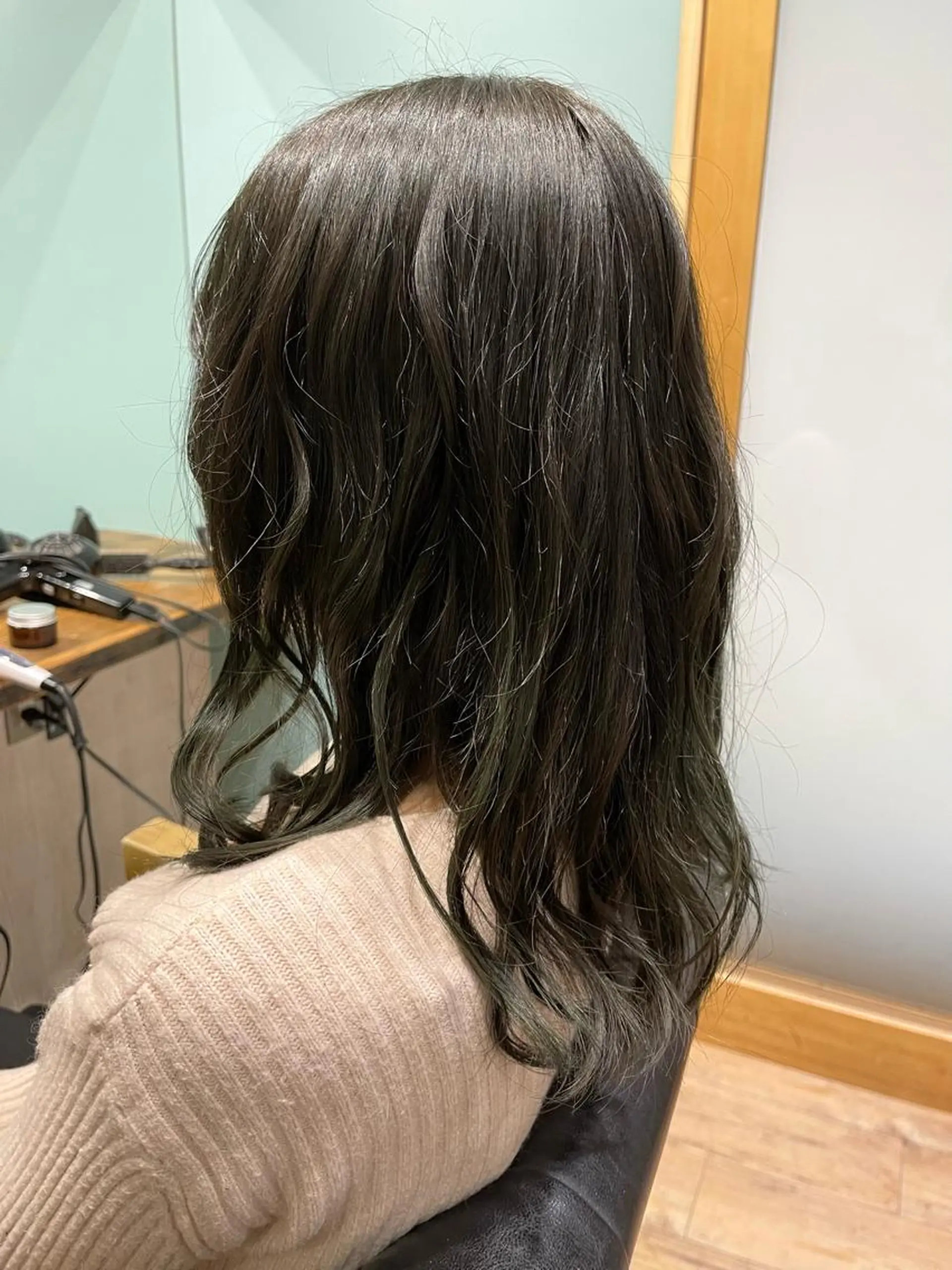 セミロング 佐藤 海璃のヘアスタイル