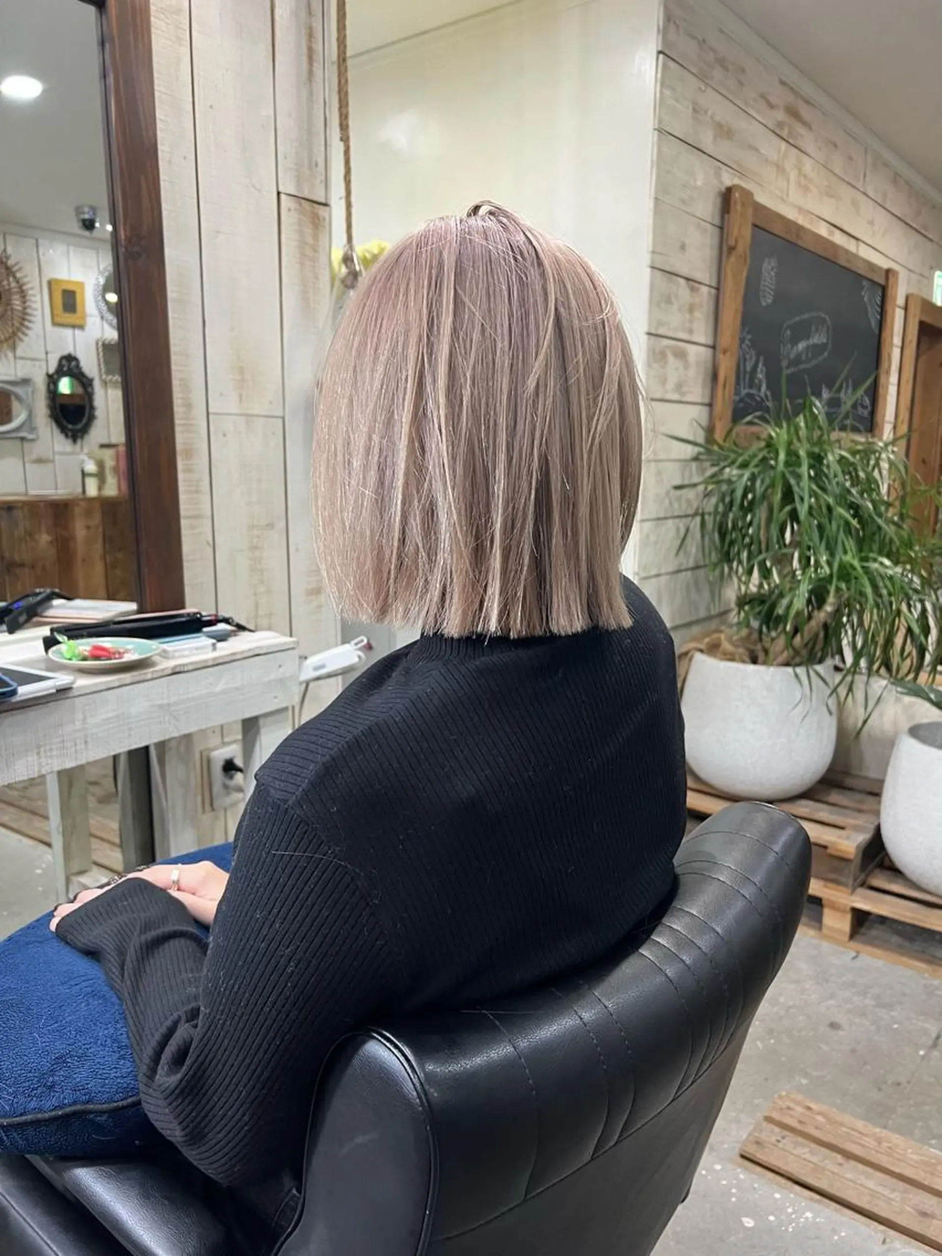 ミディアム カラー ヘアカラー 鷺谷 玲奈のヘアスタイル
