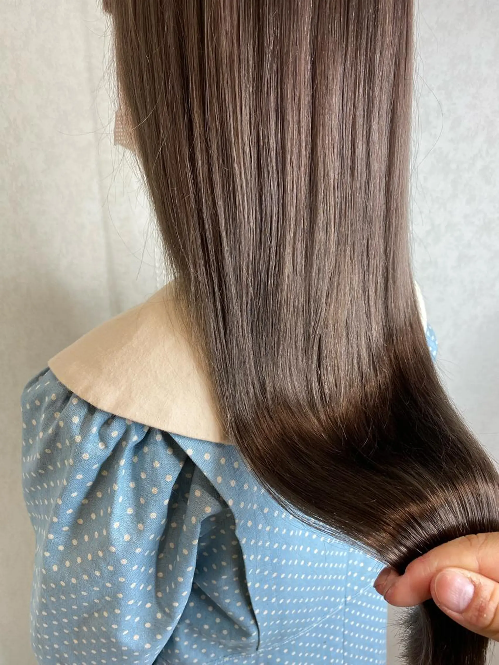 ロング カラー ムトウセイマ/ 縮毛矯正/ブリーチのヘアスタイル