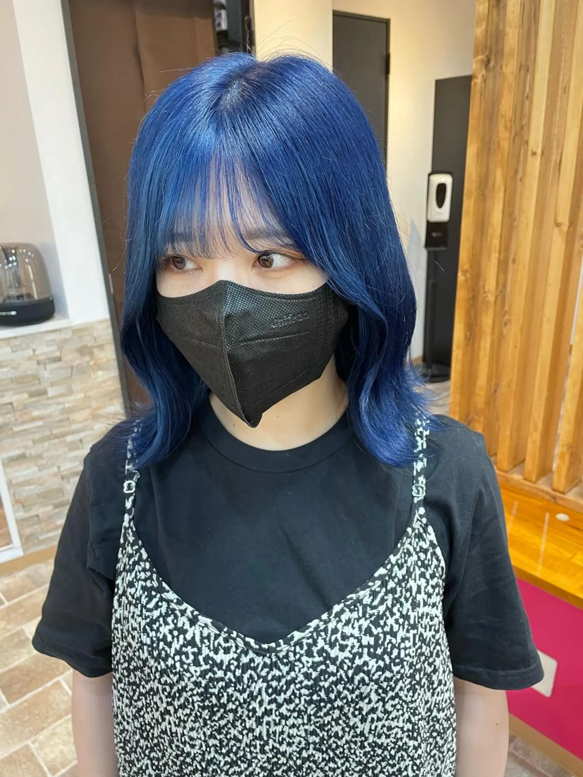 ミディアム カラー ブルーカラー 韓国風ヘア ヘアカラー Ammi hair所属・YUI/ ブリーチカラー🌷のヘアスタイル