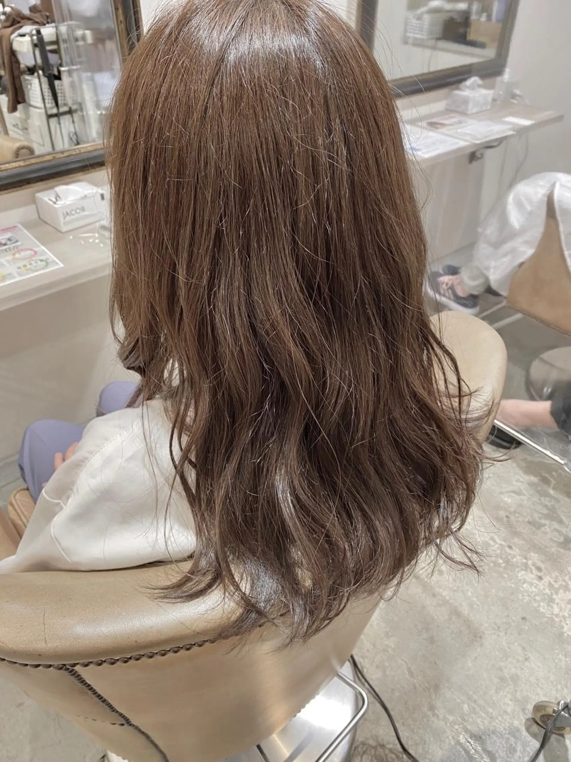 セミロング カラー 透明感カラー グレージュ イルミナカラー ヘアカラー トリートメント 美髪・髪質改善 有田怜平のヘアスタイル