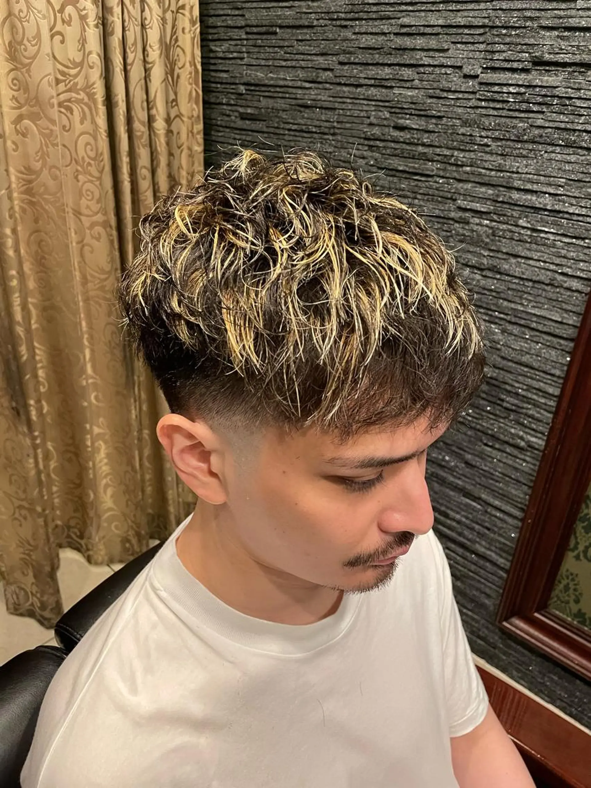 ショート パーマ メンズ 野川 純麗のヘアスタイル