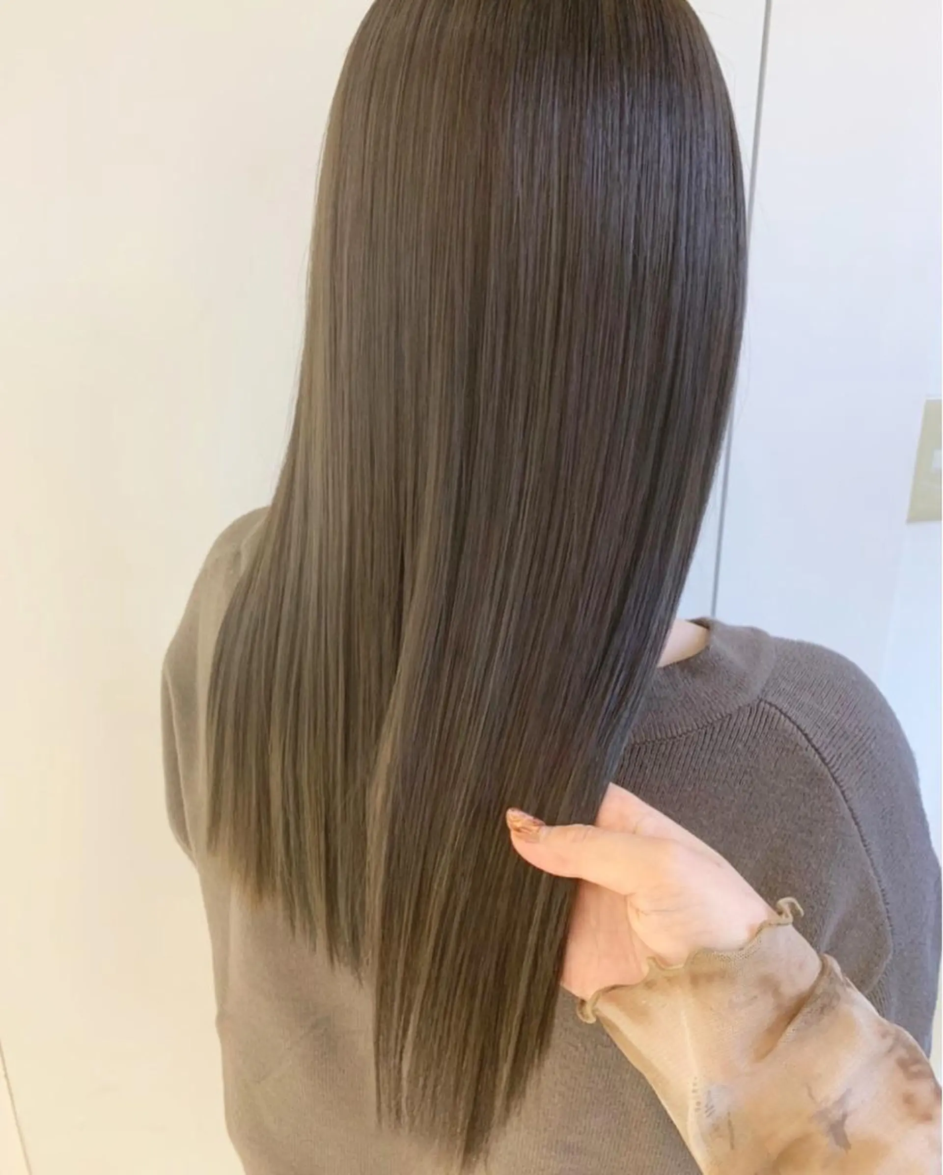 セミロング カラー 髪質改善 トリートメント GOODDAY ヘアサロンのヘアスタイル