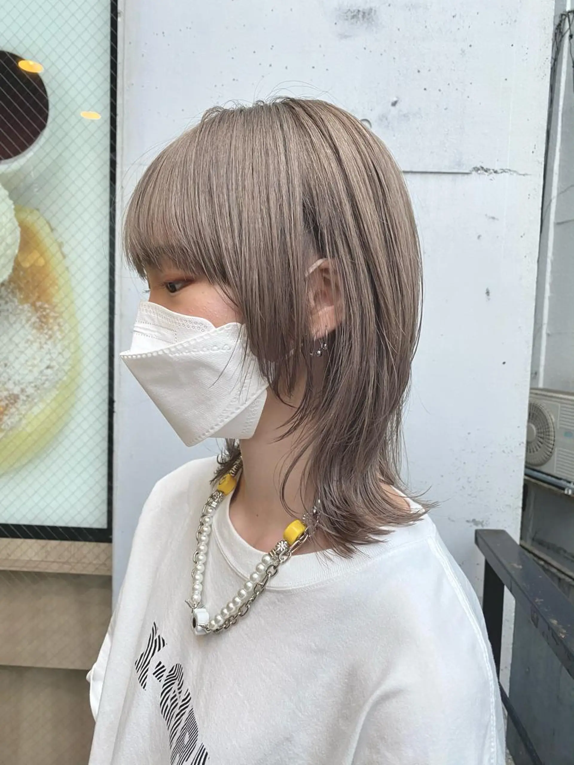 ミディアム カラー 小坂 麻綾のヘアスタイル