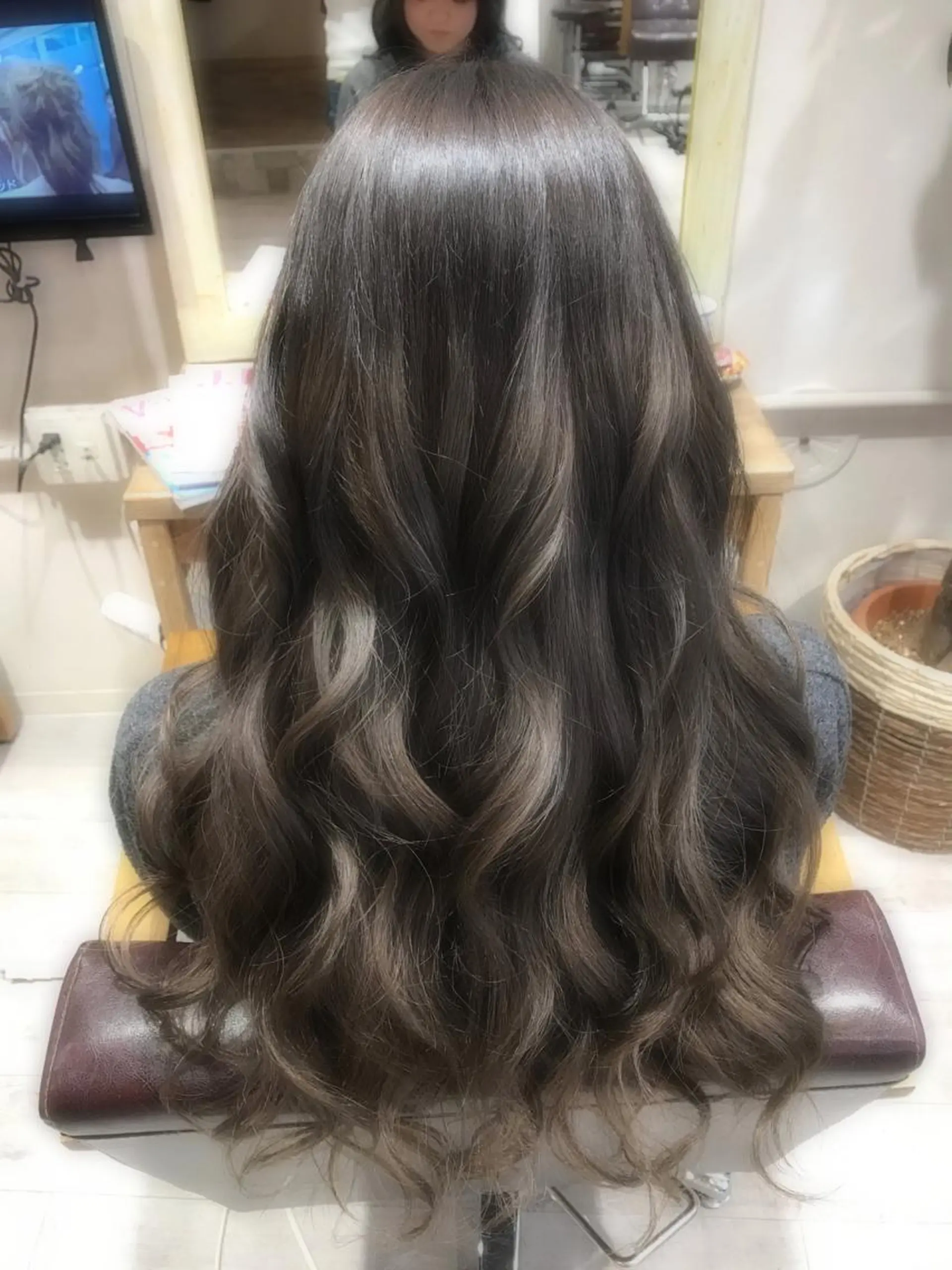 ミディアム セミロング ロング カラー アッシュ ダブルカラー 外国人風カラー トリートメント filo   渋谷 Gishiのヘアスタイル