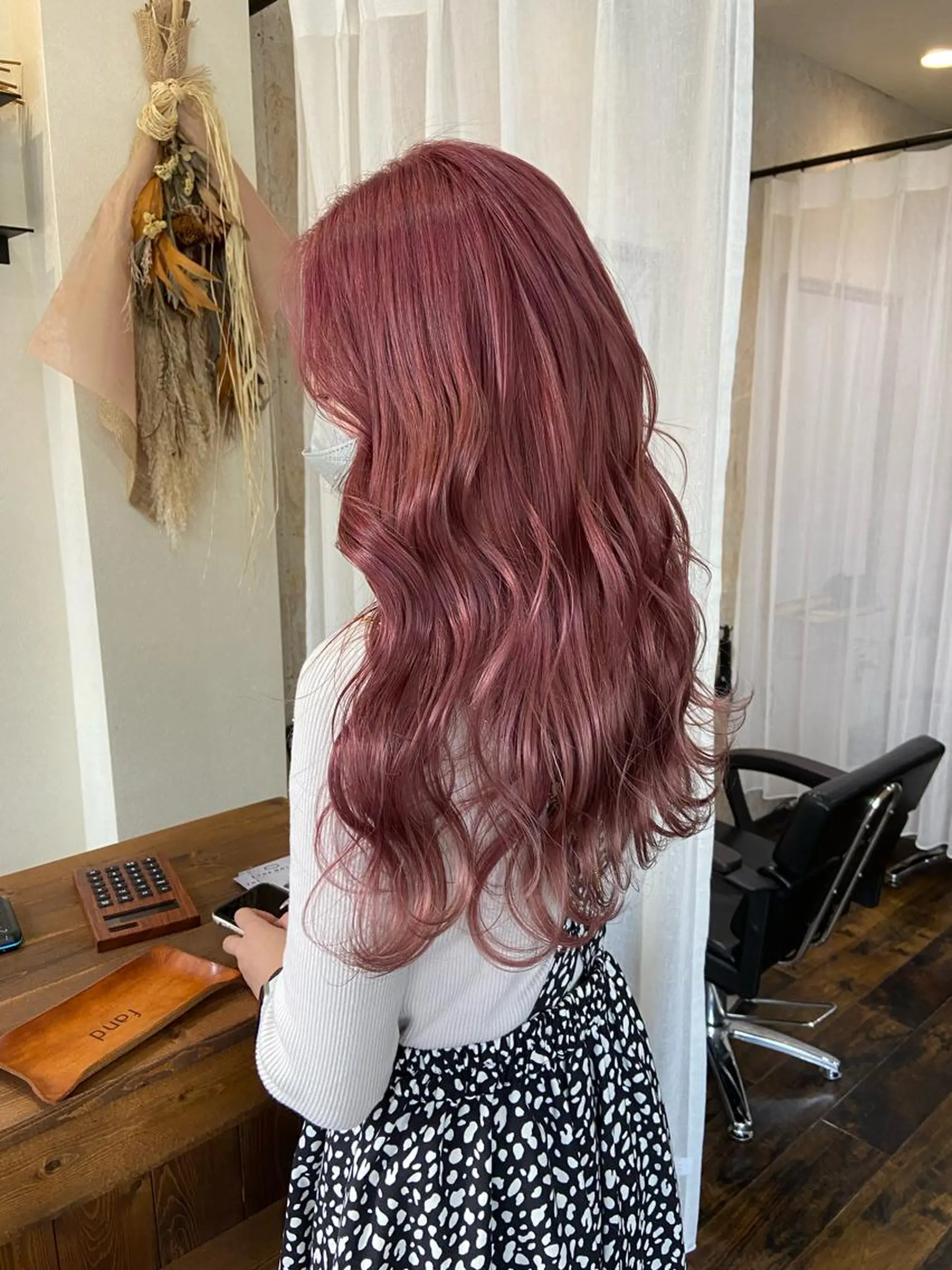 ロング 柳沼 沙季奈のヘアスタイル