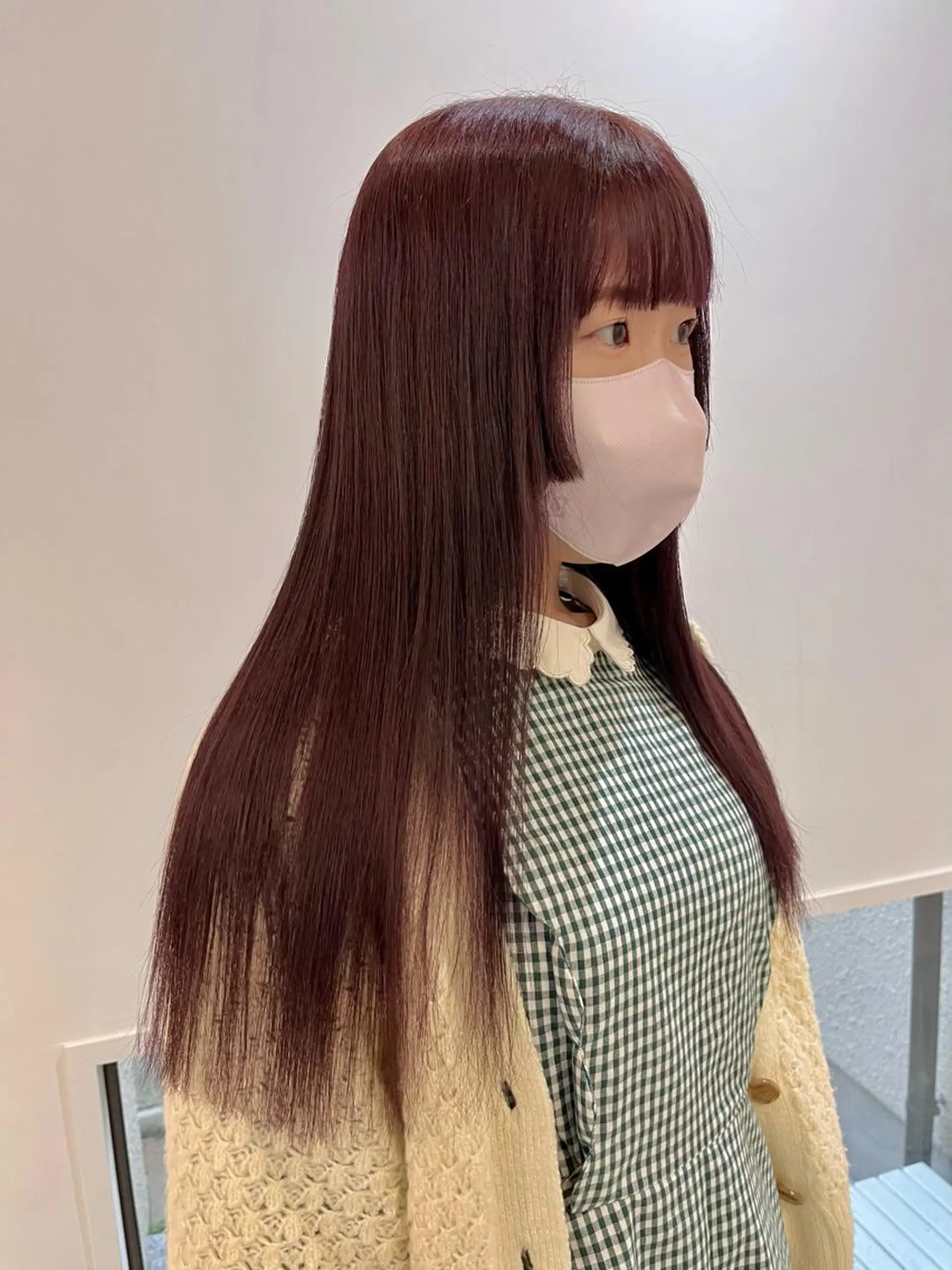 ロング ボブ 韓国風ヘア 縮毛矯正 トリートメント ヘアカラー トリートメント ブリーチなしカラー ダブルカラーエクステのヘアスタイル