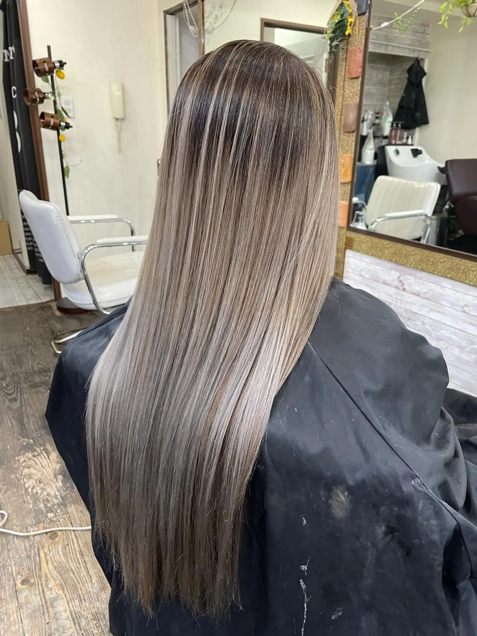 ロング カラー ヘアカラー 渡辺 健太のヘアスタイル