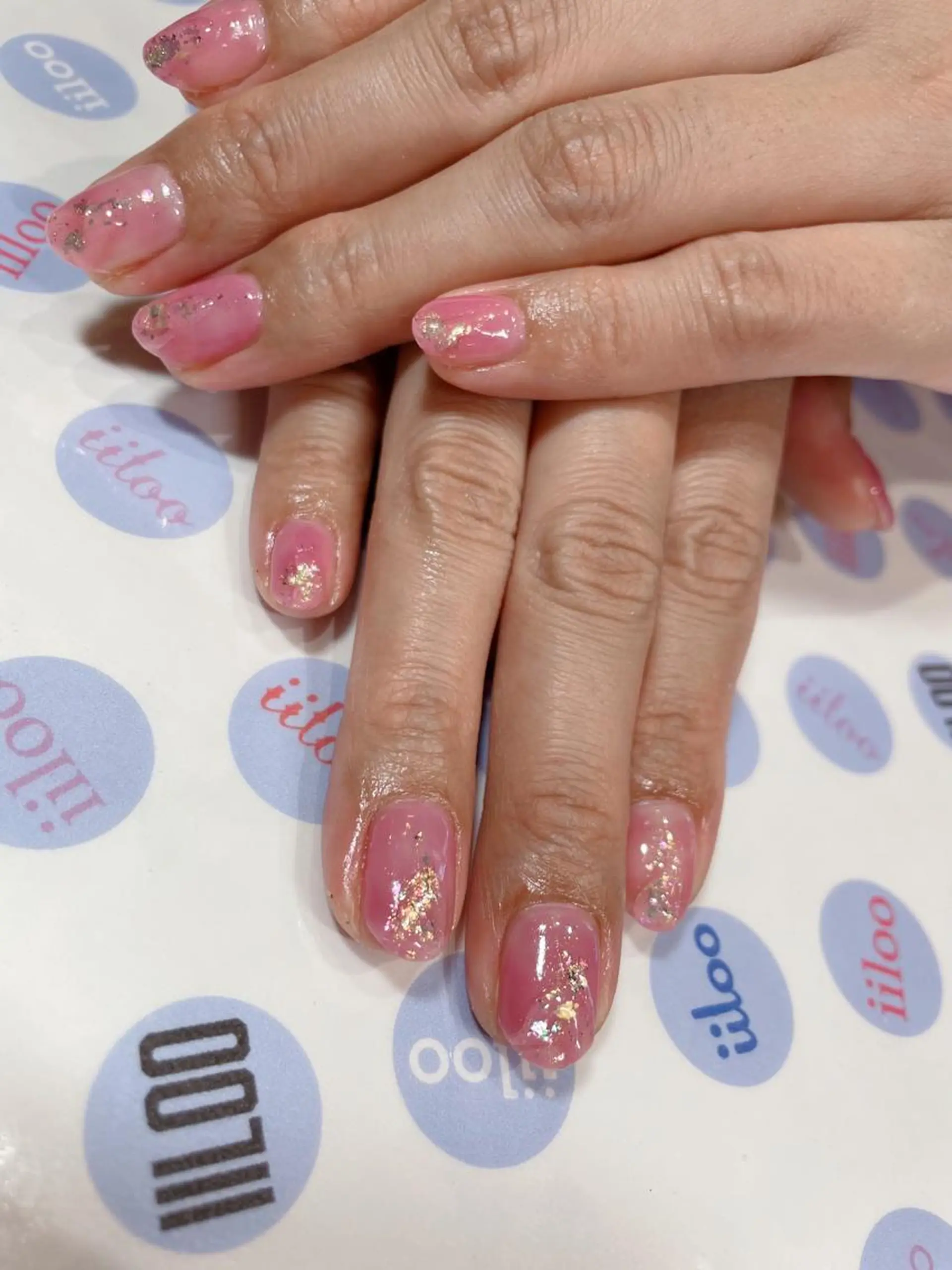 ネイル iiloo aromaworksのネイルデザイン