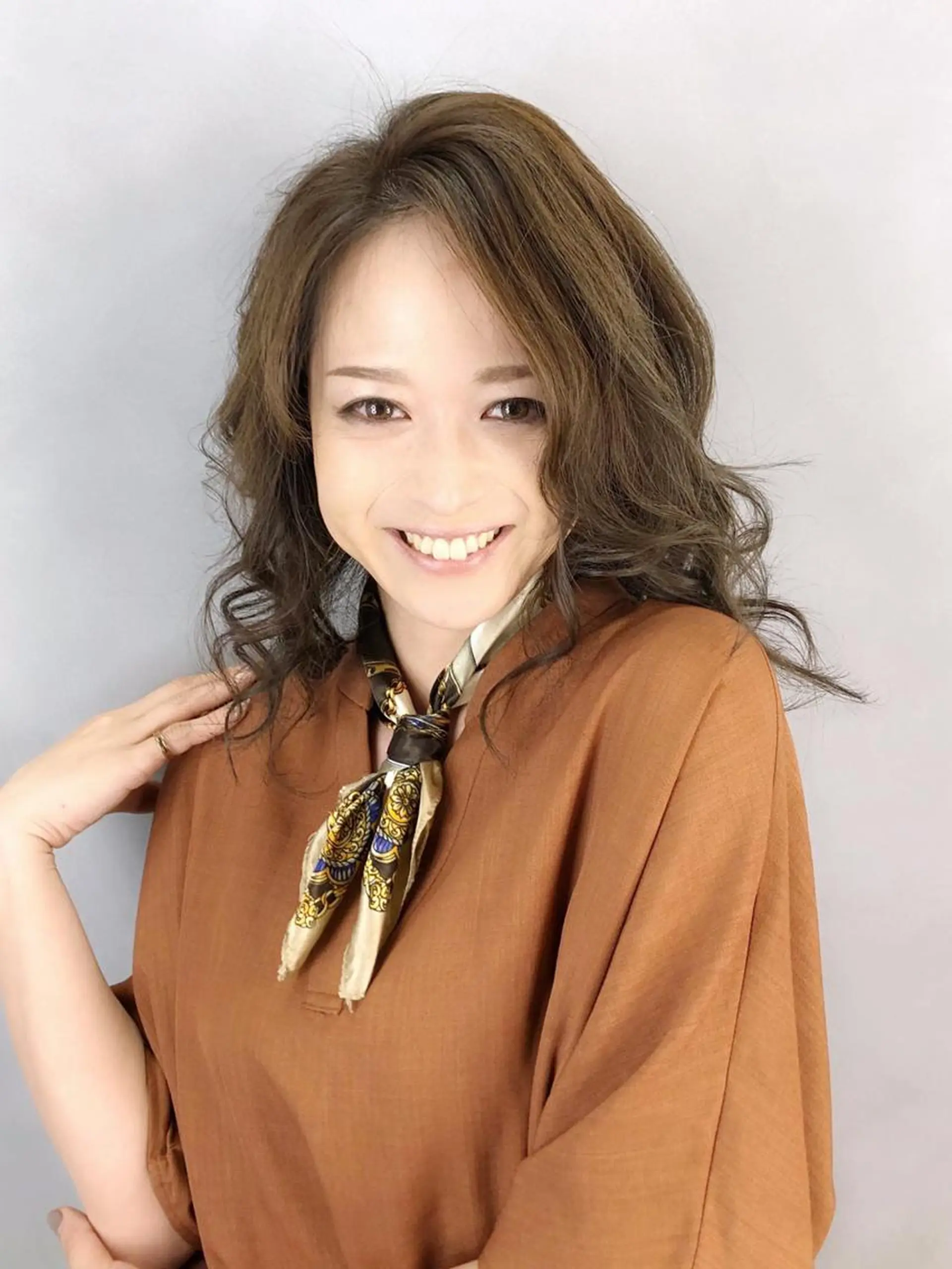 ミディアム カラー パーマ ヘアアレンジ ITbyALBUM 中野店のヘアスタイル