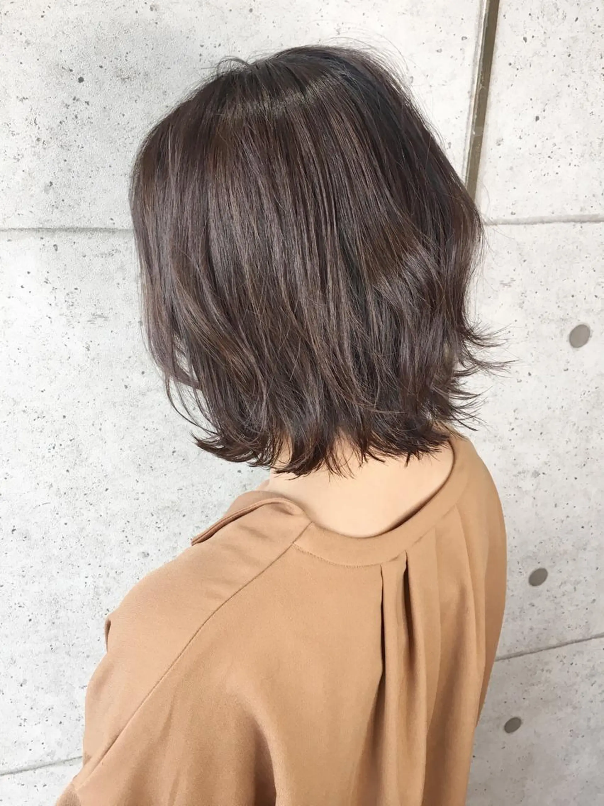 ショート カット ヘアカラー トリートメント 足立 磨咲のヘアスタイル