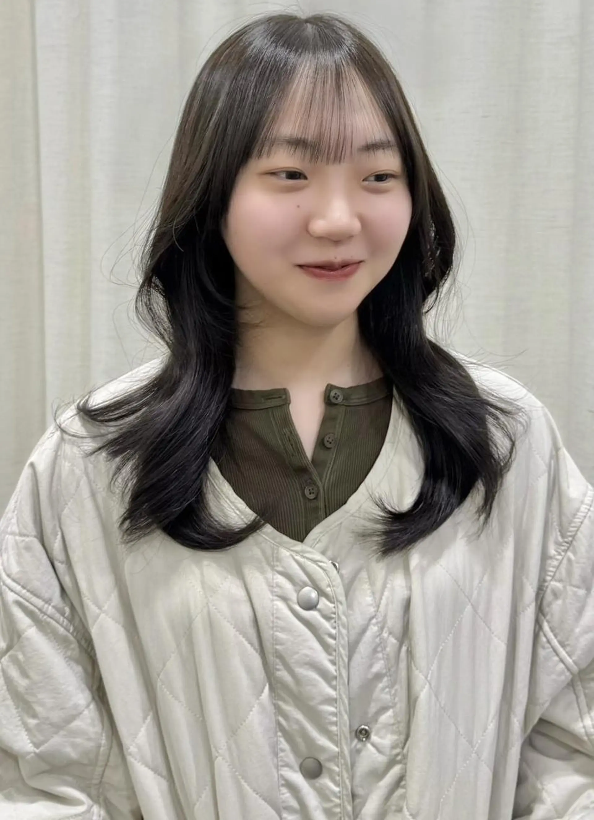 セミロング カラー ブラウンカラー ダークブラウン レイヤーカット カット ヘアカラー トリートメント 韓国ヘア/レイヤー /髪質改善🦋イブキのヘアスタイル