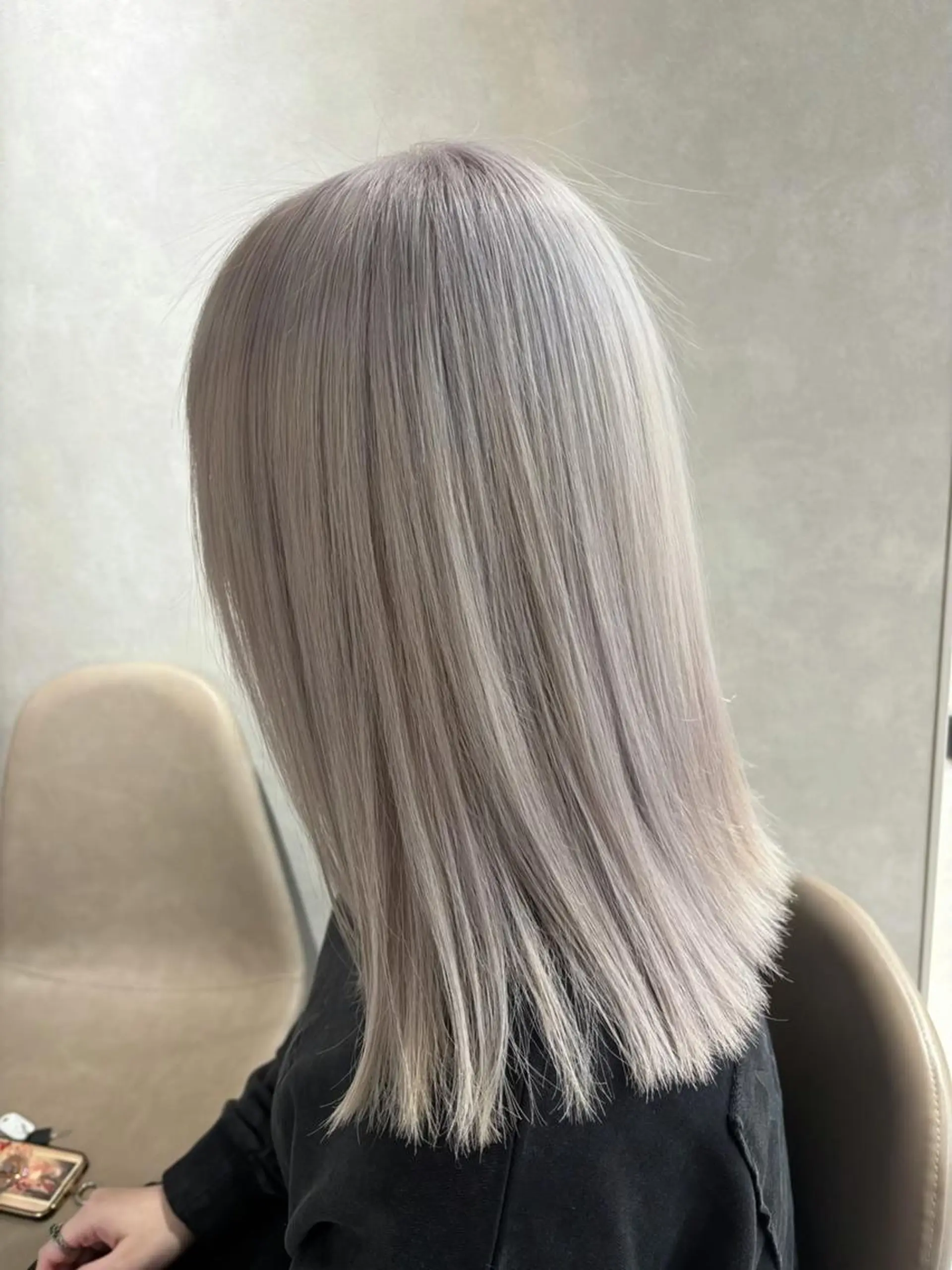 ミディアム カラー ブリーチ 透明感カラー ハイトーンカラー 韓国風ヘア レイヤーカット カット ヘアカラー トリートメント lafit ラフィット 下大利のヘアスタイル