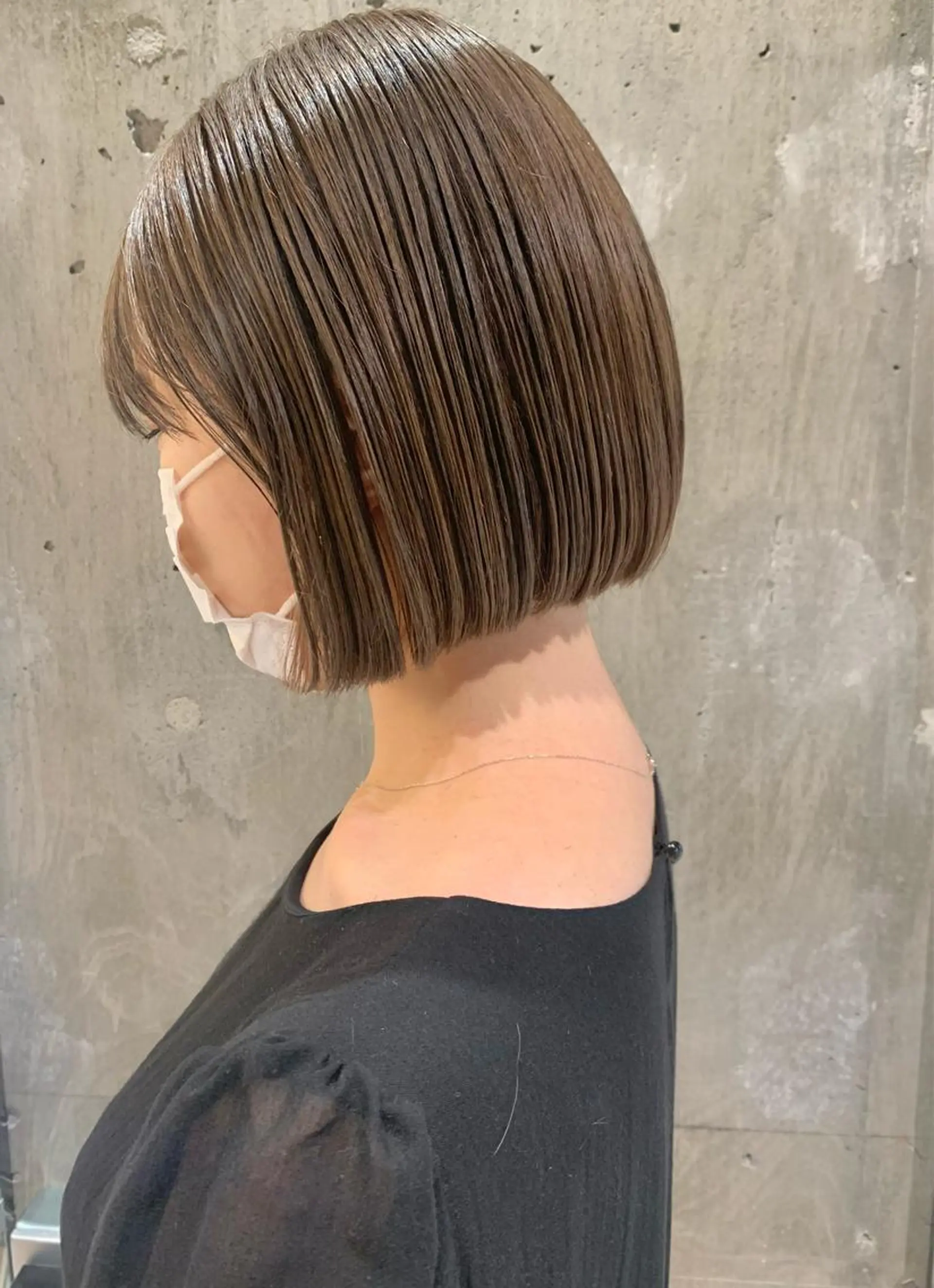 ショート カラー ベージュカラー ミルクティーベージュ ボブ iLi所属・iLi 《イリ》のヘアスタイル