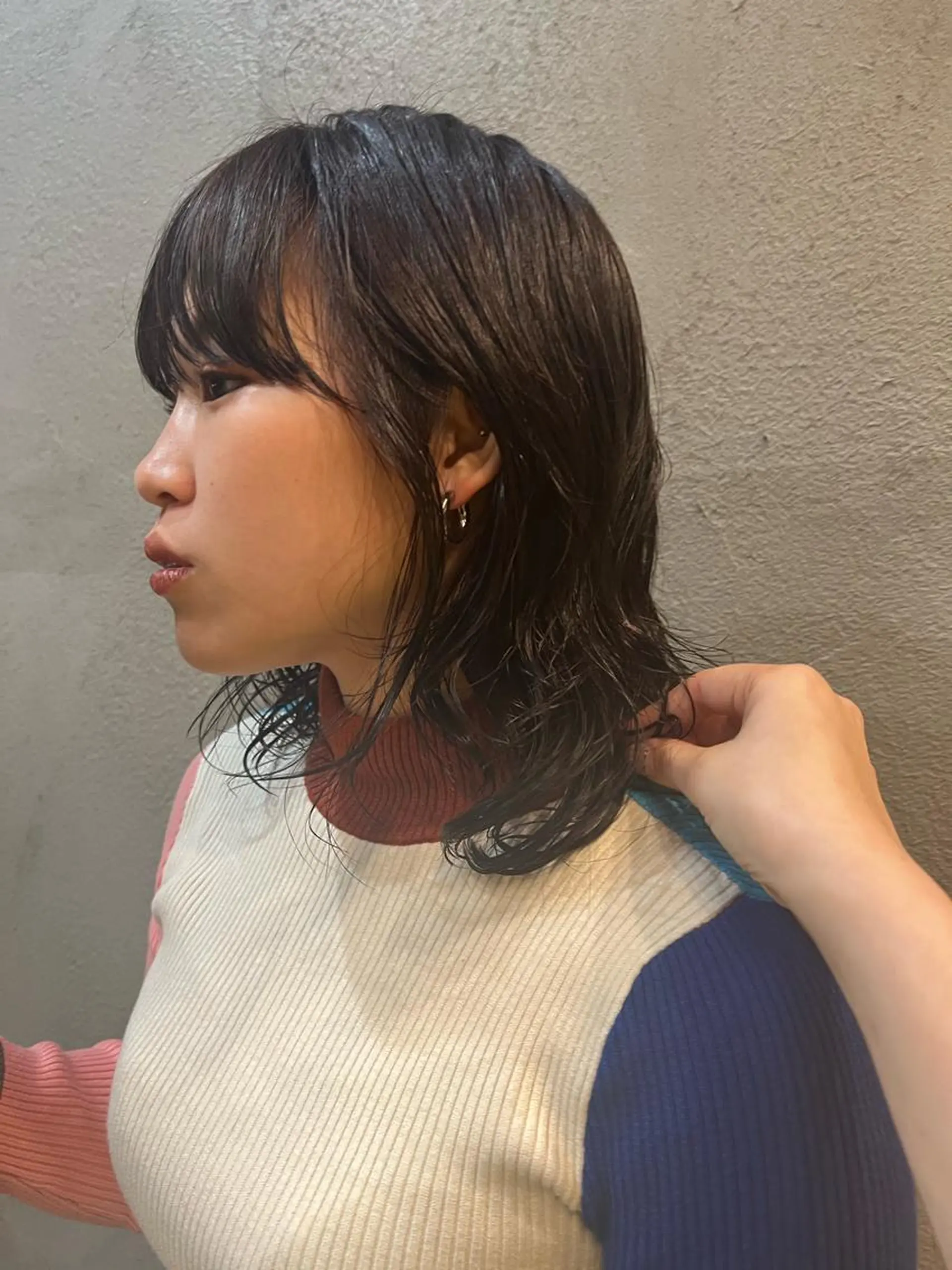 ミディアム カラー 目黒 彩花のヘアスタイル
