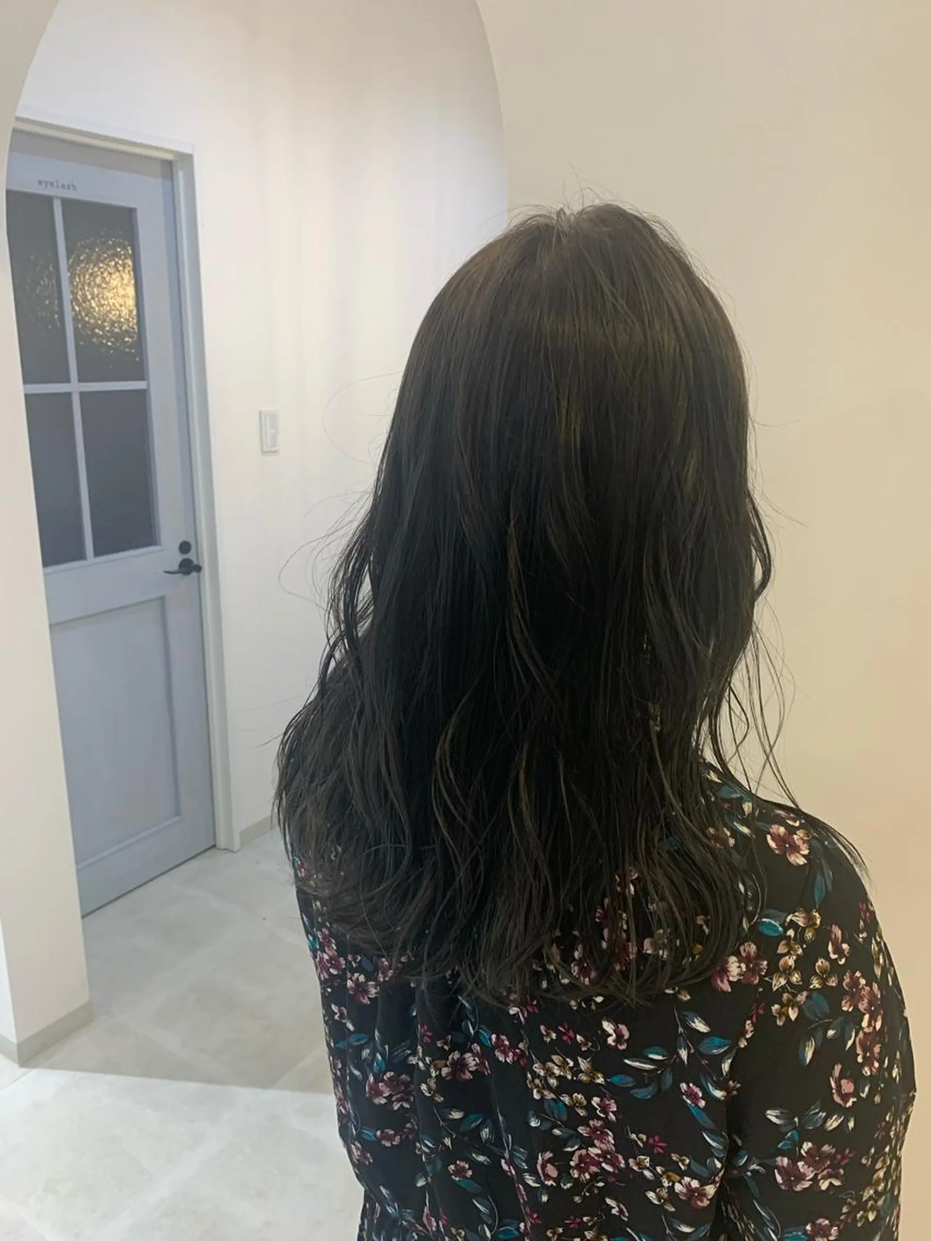 セミロング cher. 新井瑞希のヘアスタイル