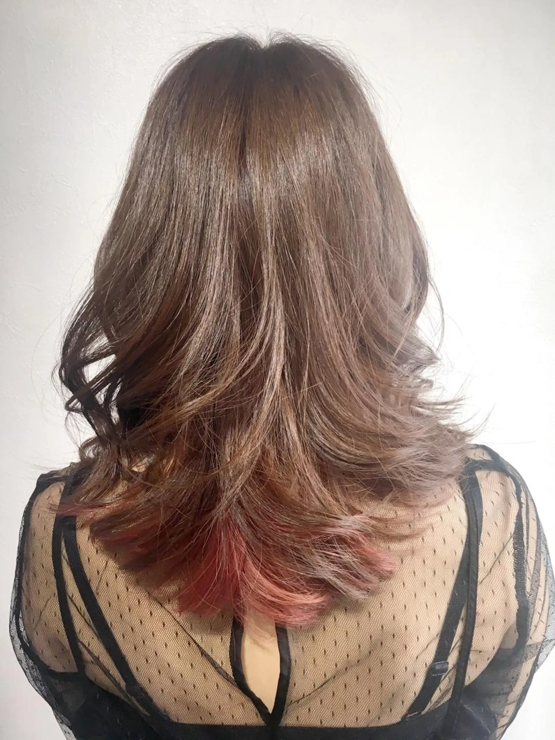 セミロング カラー インナーカラー ピンクカラー hairsalon Linkのヘアスタイル