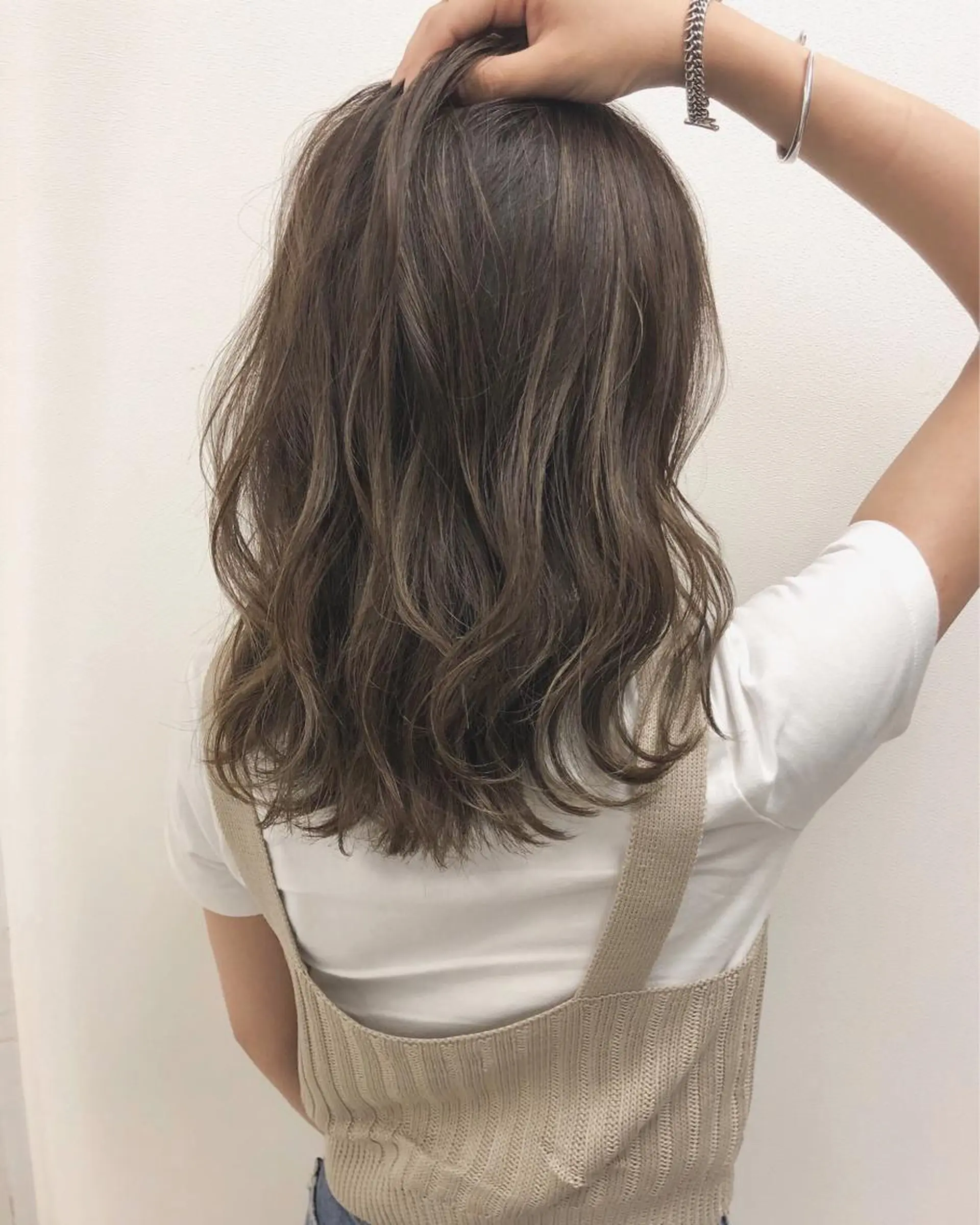 セミロング コトネ🫧 韓国風レイヤーカットのヘアスタイル