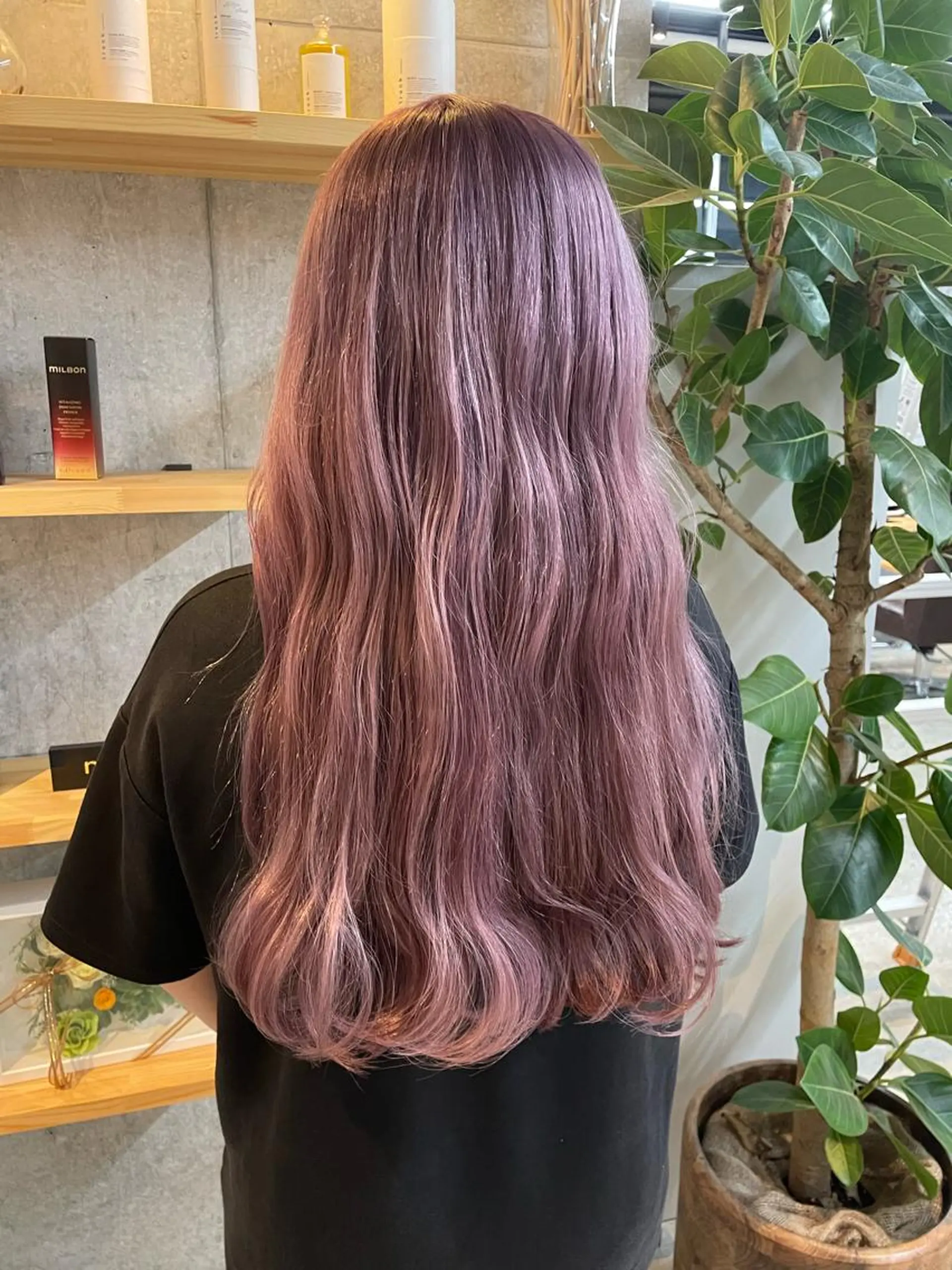 ロング カラー ヘアカラー トリートメント yuika .のヘアスタイル