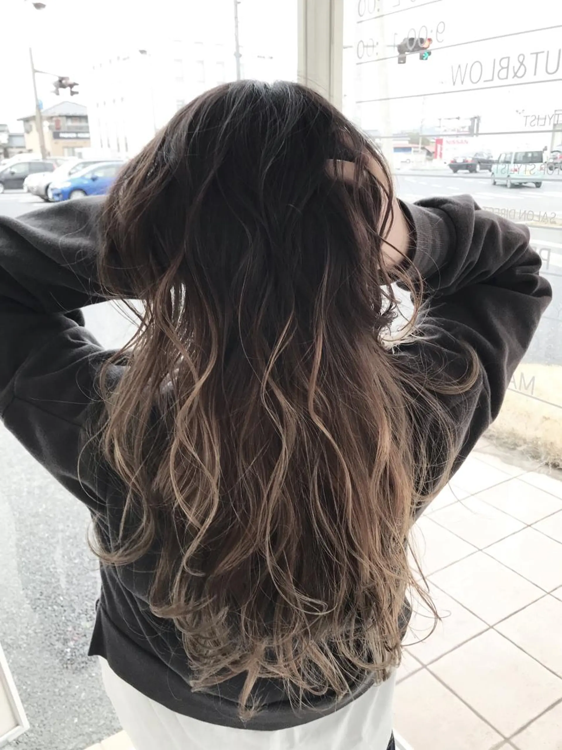ロング カラー EARTH石巻店 尾形  裕のヘアスタイル