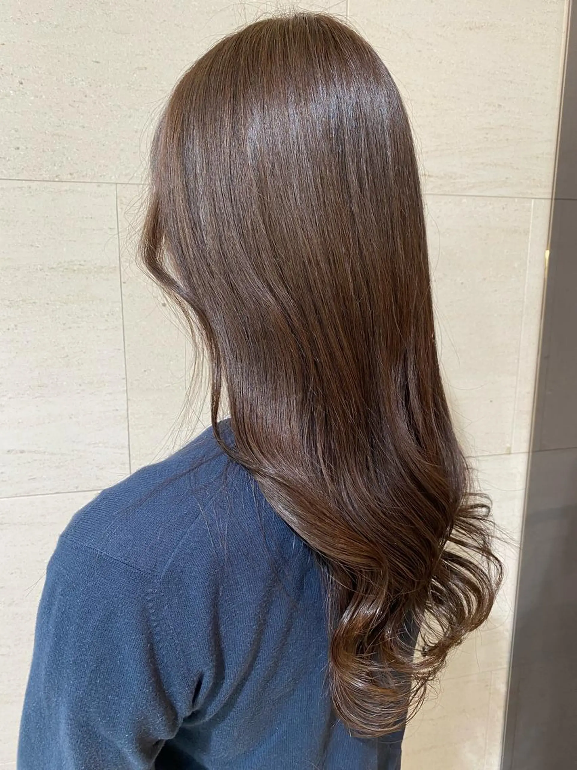 ロング カラー 透明感カラー オリーブカラー 縮毛矯正 N°+aero 😊れいか😊のヘアスタイル