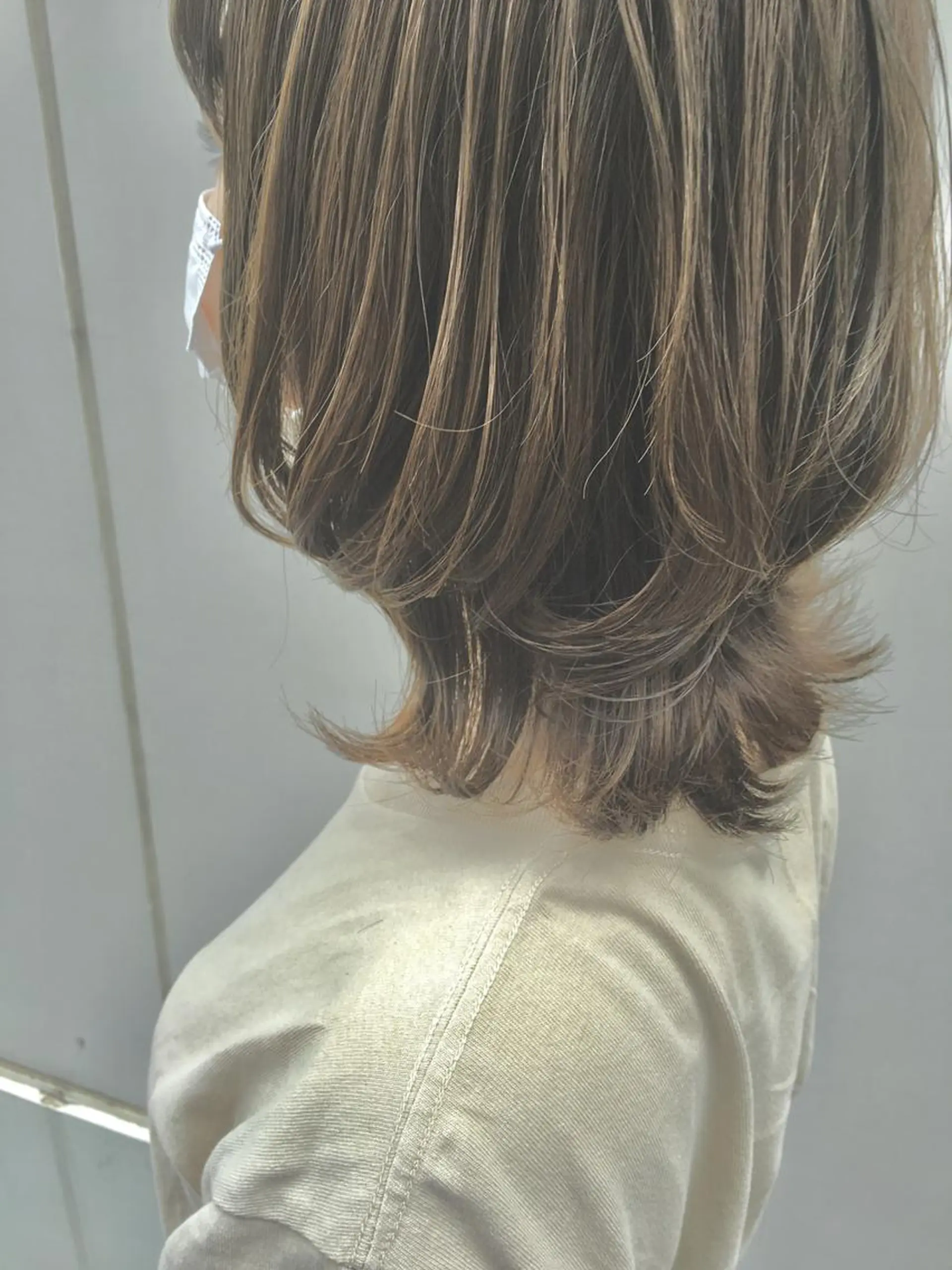 ミディアム カラー ミディアムパーマ アッシュ アッシュブラウン ベージュカラー 黒髪 カット ヘアカラー N° il duca 札幌のヘアスタイル