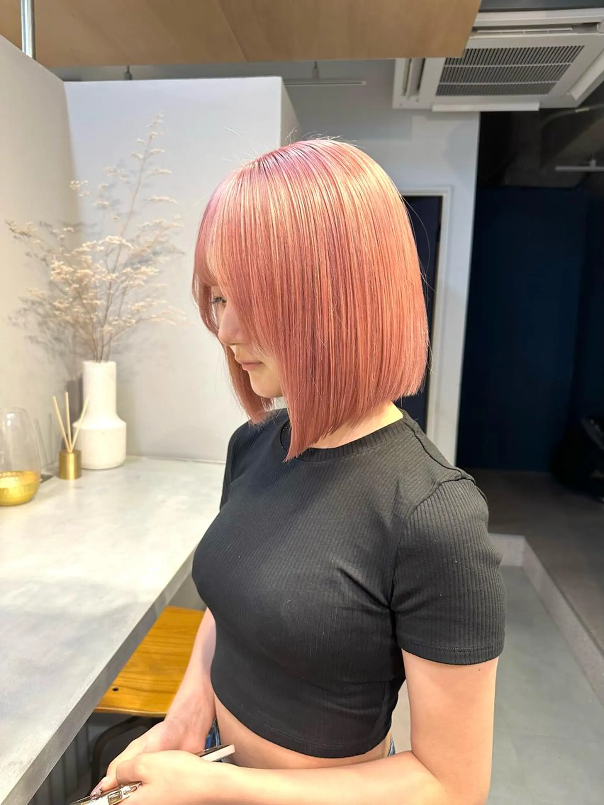 ショート カラー ベージュカラー ブリーチ ケアブリーチ ピンクカラー ピンクベージュ ヘアカラー トリートメント 💖ハイライト/ハイ トーン💖MIKIのヘアスタイル