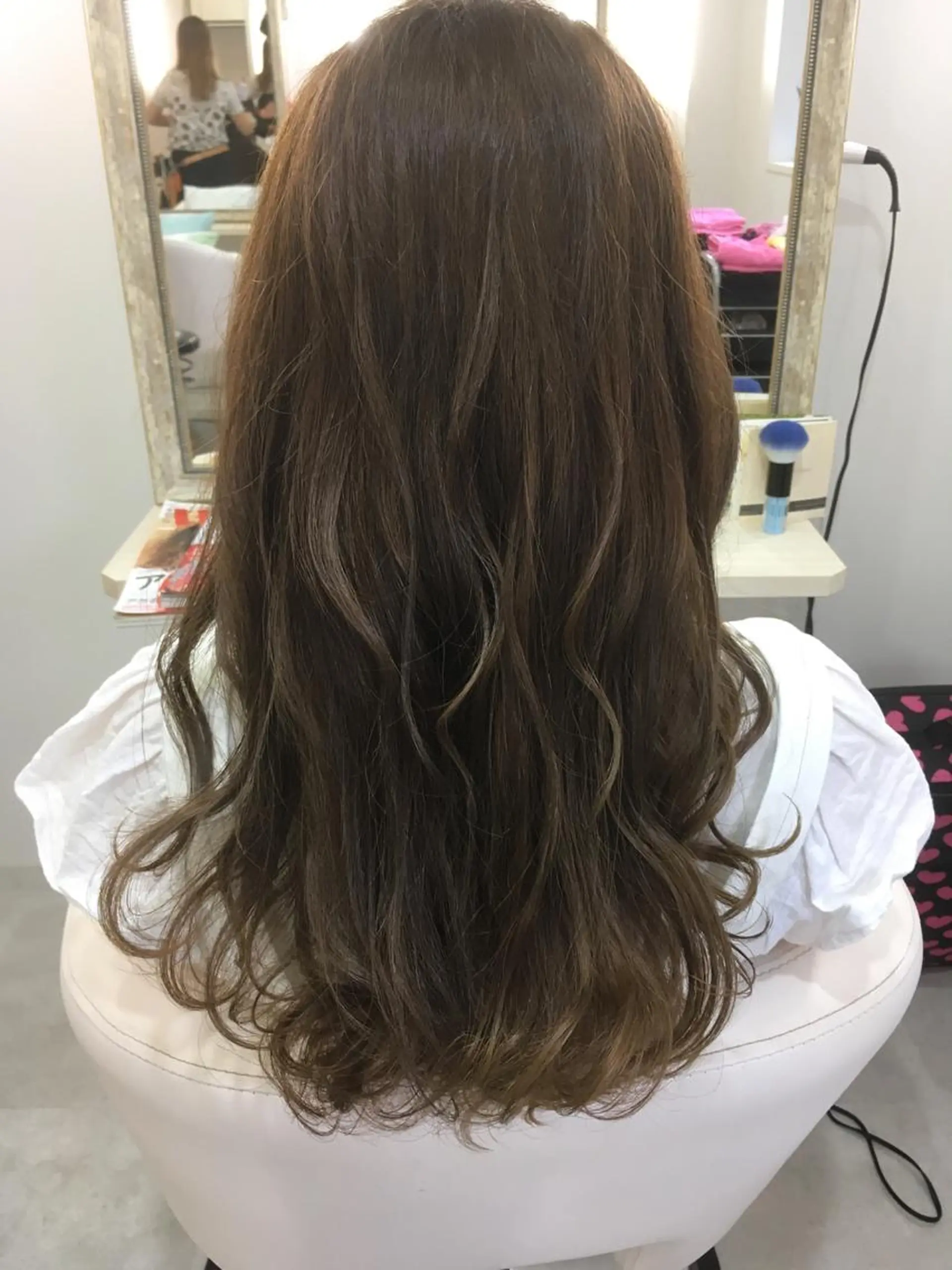 セミロング ロング カラー 髪質改善 中川　翔のヘアスタイル