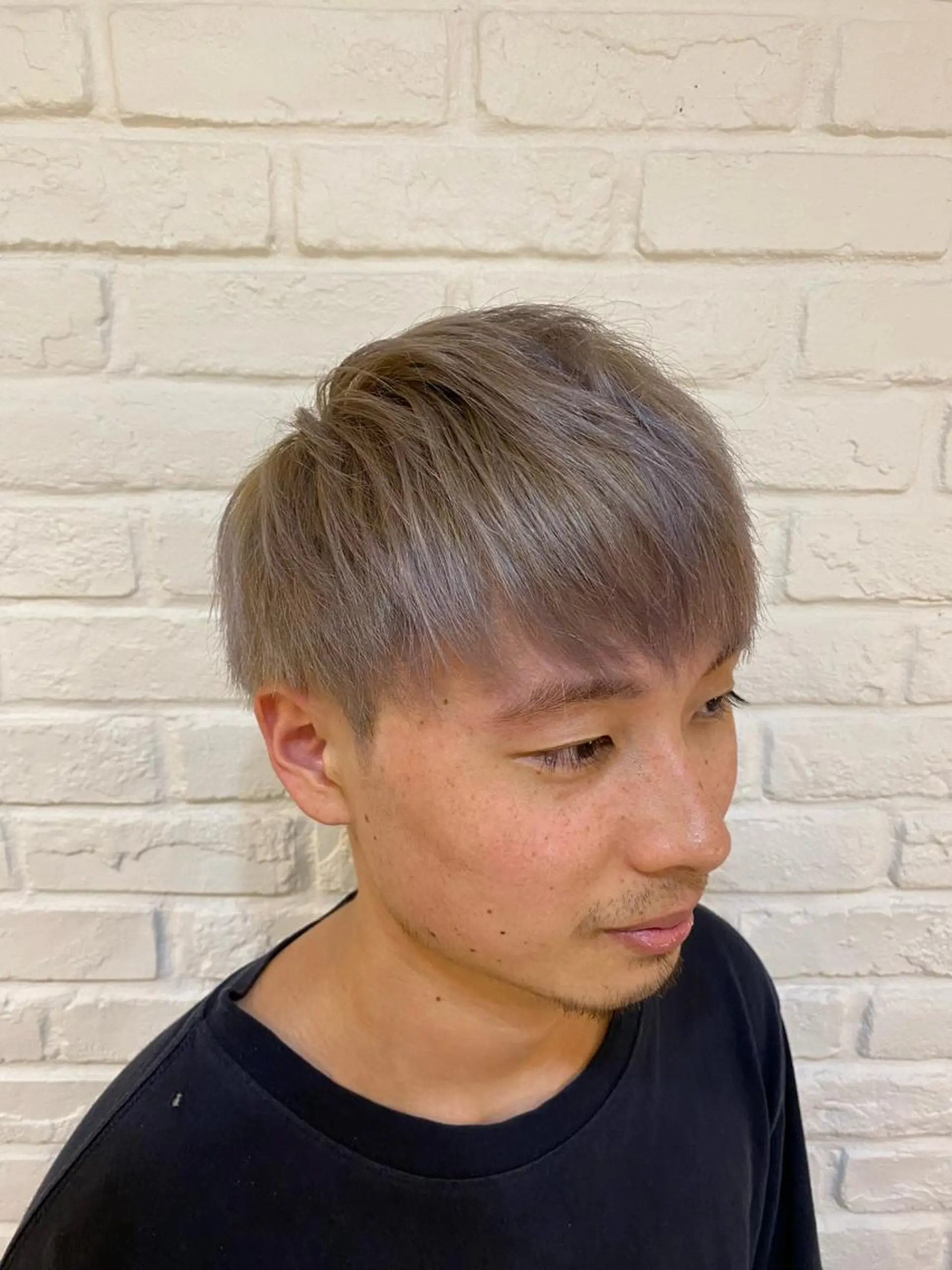 ショート カラー メンズ マッシュ 刈り上げ ベージュカラー ミルクティーベージュ 🌟縮毛矯正/ 髪質改善/髙橋🌟のヘアスタイル