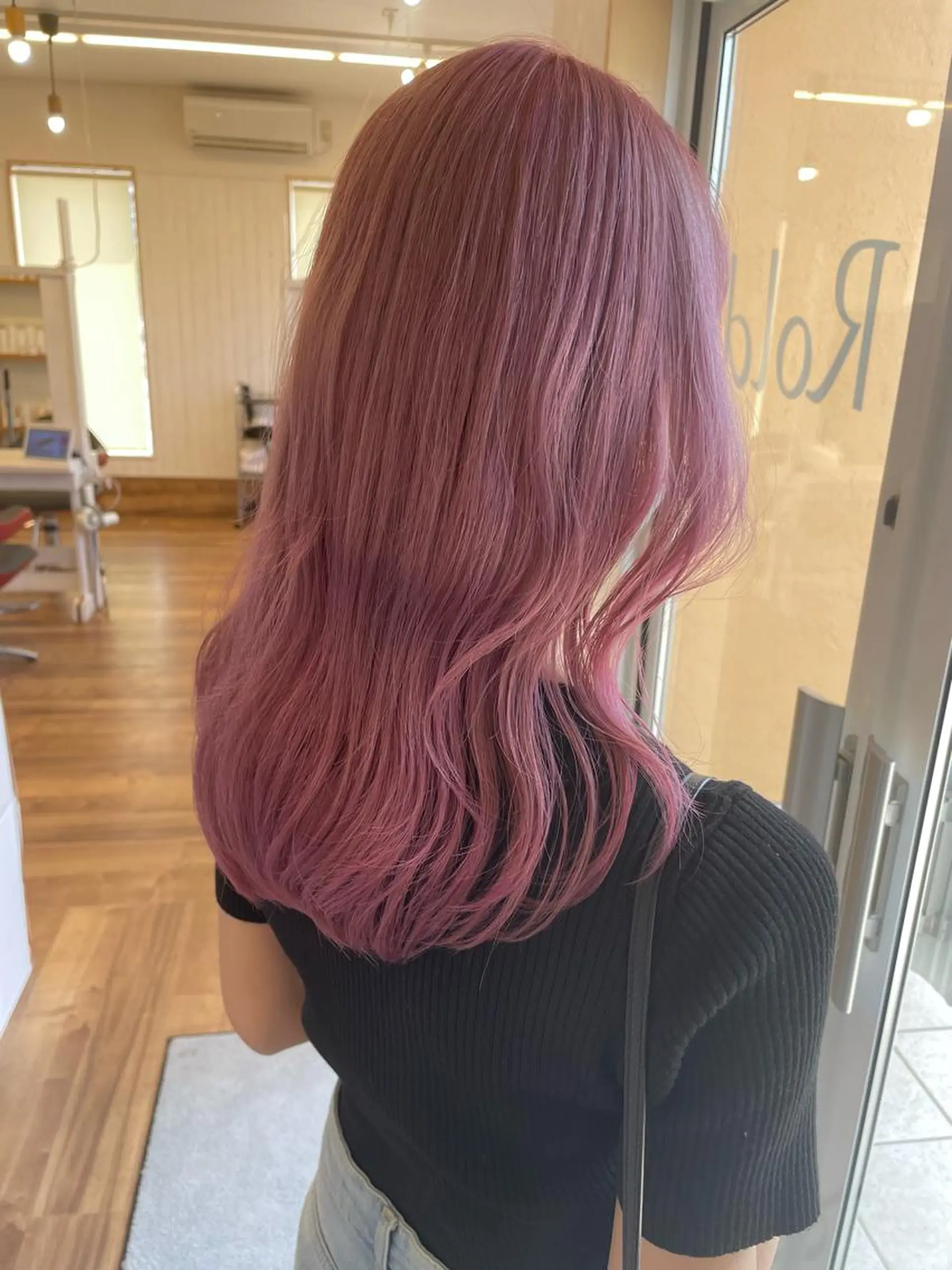 セミロング カラー ヘアアレンジ 小倉 愛里のヘアスタイル