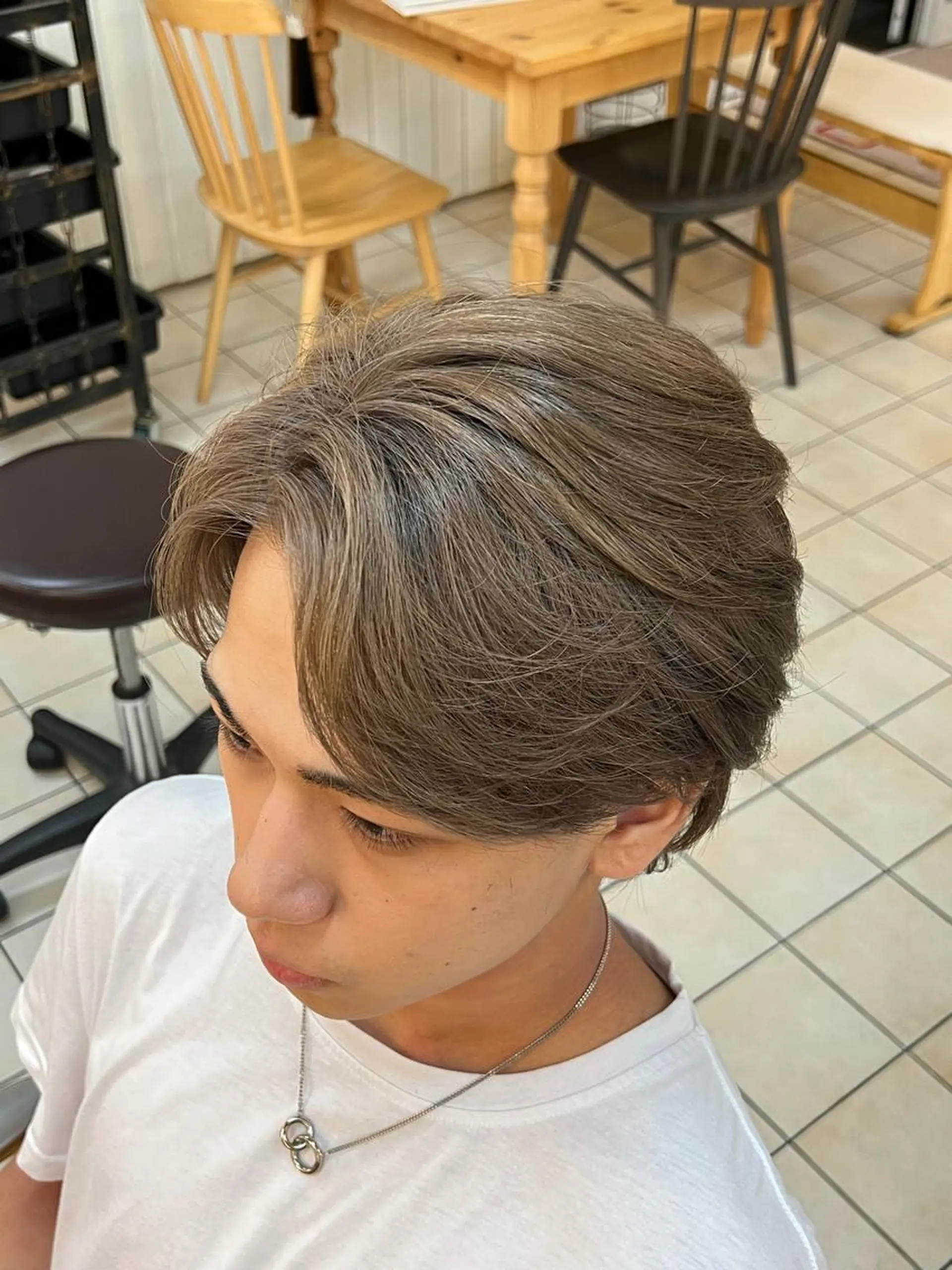 ショート カラー メンズ メンズブリーチ ベージュカラー ブリーチ ヘアカラー 【髪質改善/縮毛矯正 /カラー】ホサカのヘアスタイル