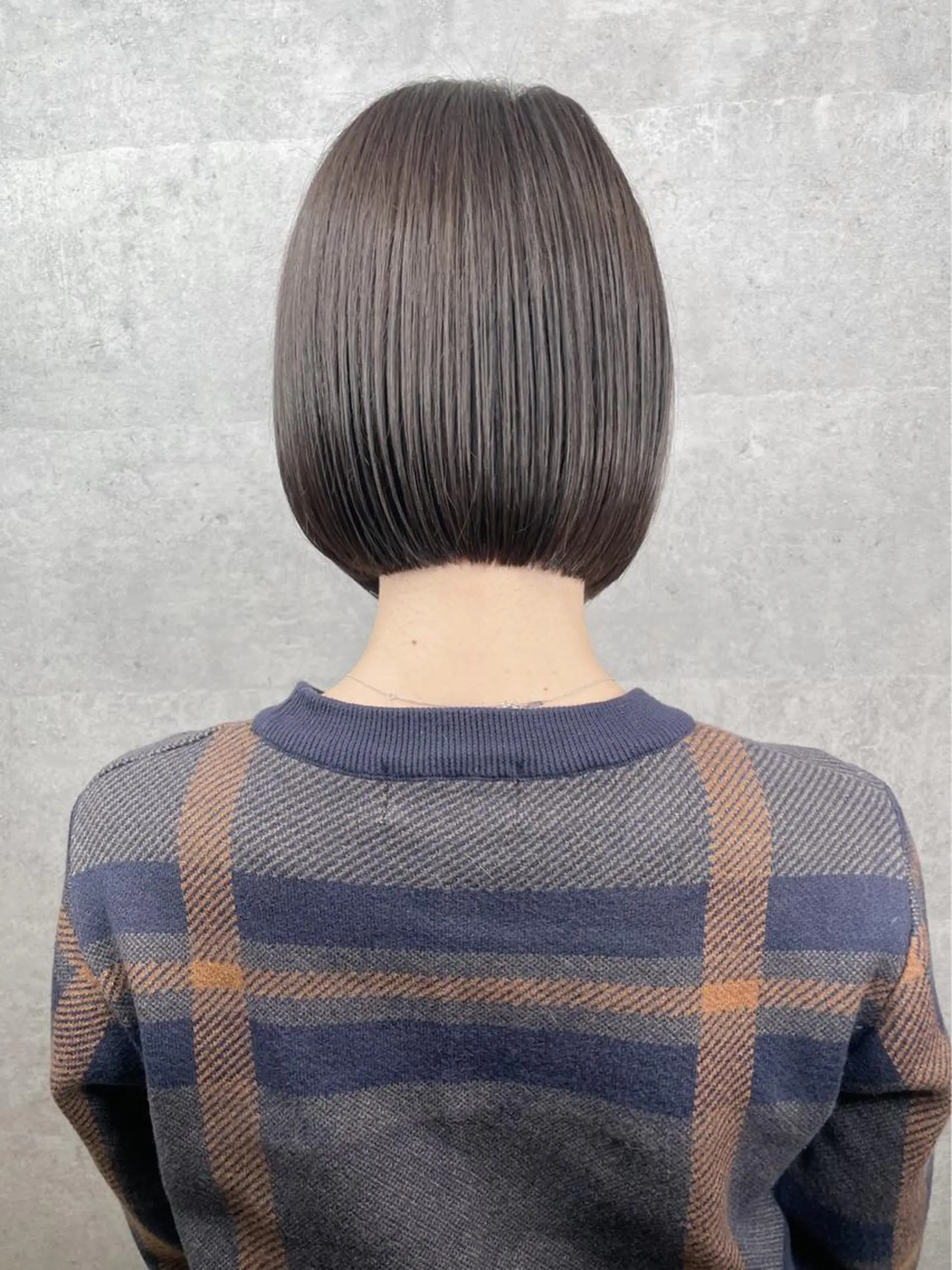 ショート ヘアカラー トリートメント アンダーバーホワイト 堺東店のヘアスタイル