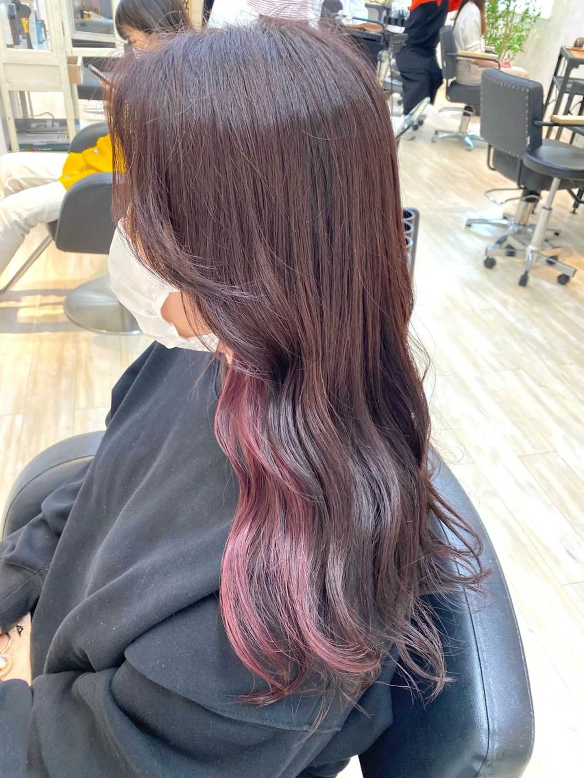 ロング カラー ブラウンカラー ピンクカラー ピンクブラウン くさかみさき🌼暖色 /耳つぼ/オタク🌼のヘアスタイル