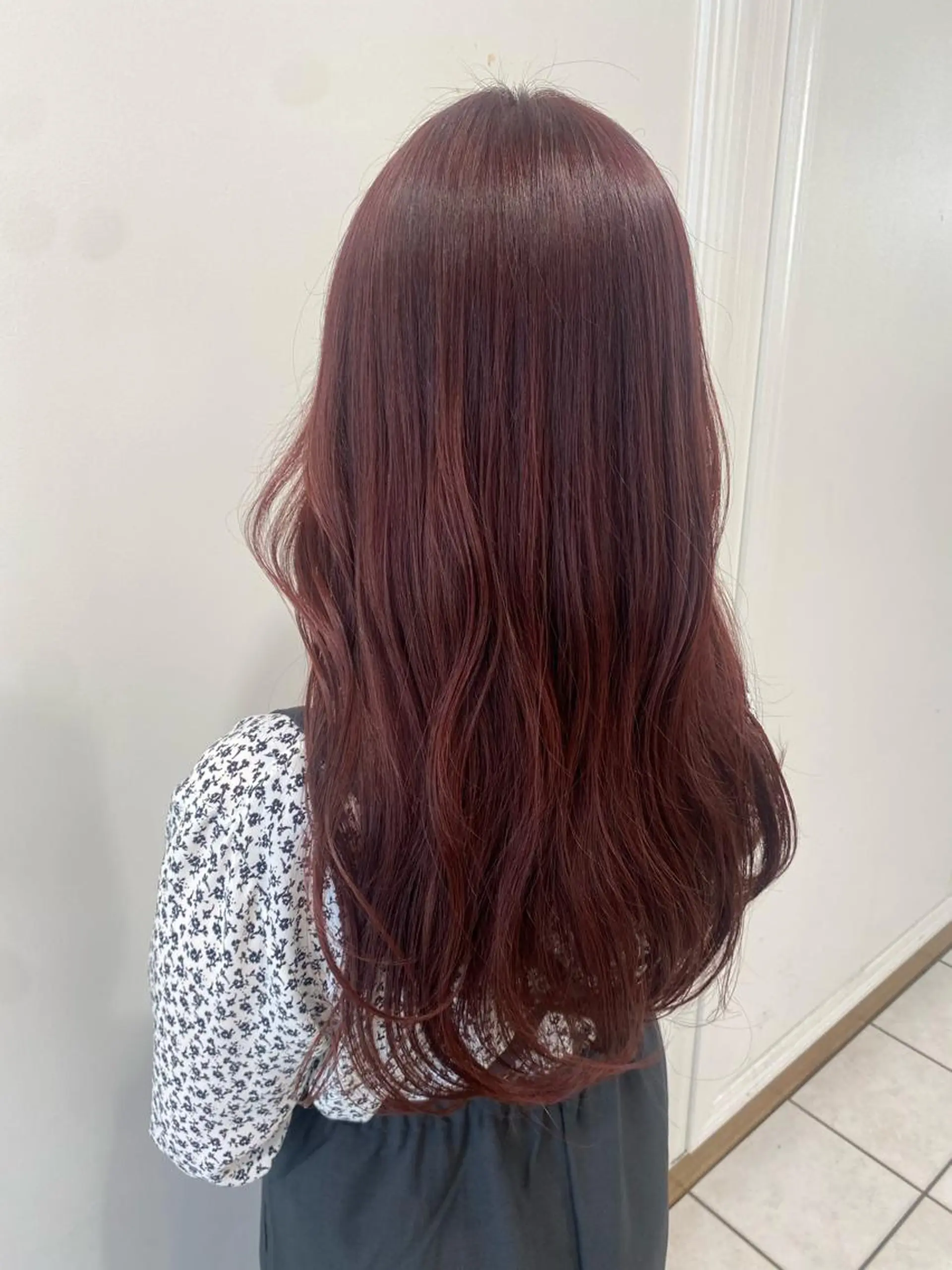 ロング 🦋ブリーチなしダブ ルカラー🌈MEGUのヘアスタイル