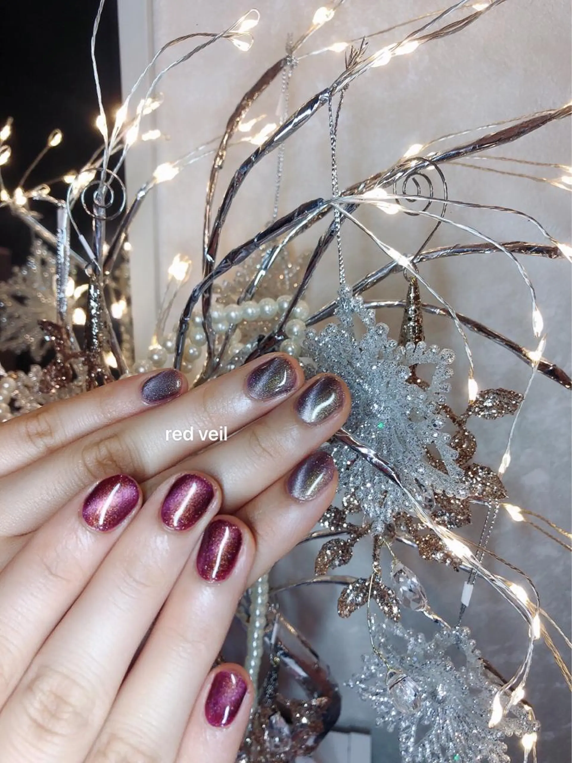 ミディアム ネイル ハンドネイル 長さ出し専門 nynaのネイルデザイン