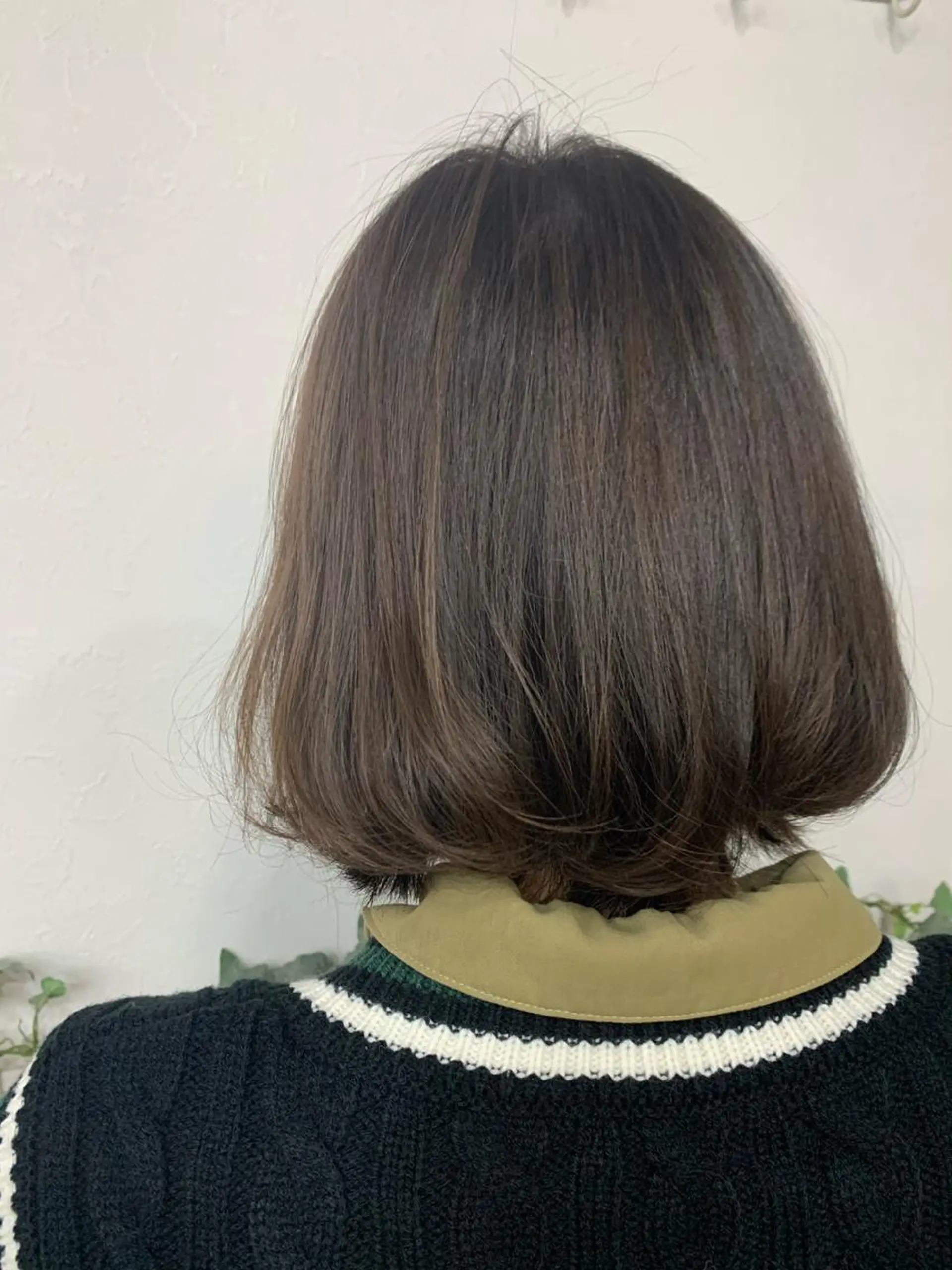 ショート カラー アッシュ 透明感カラー 安藤 まどかのヘアスタイル