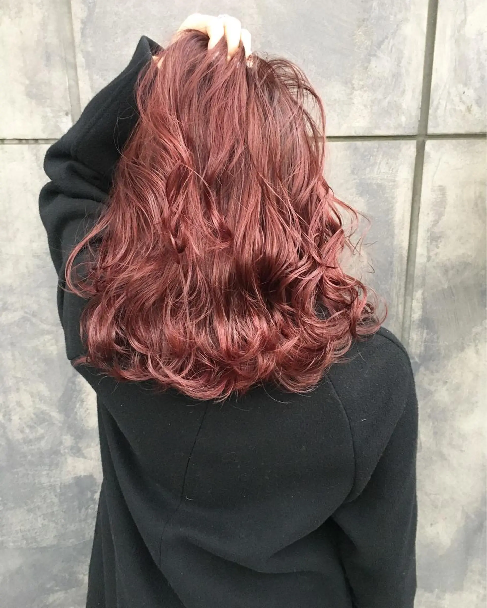 セミロング カラー レッドカラー レイヤーカット BLend 渋谷のヘアスタイル