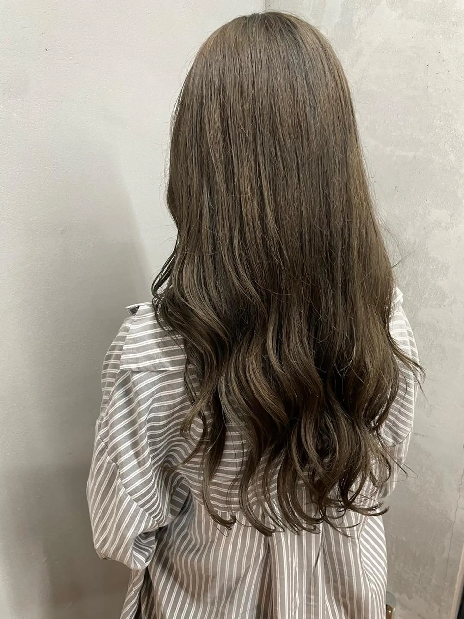 ロング カラー 女性リピ90%🍨 🩷佐藤みずきのヘアスタイル