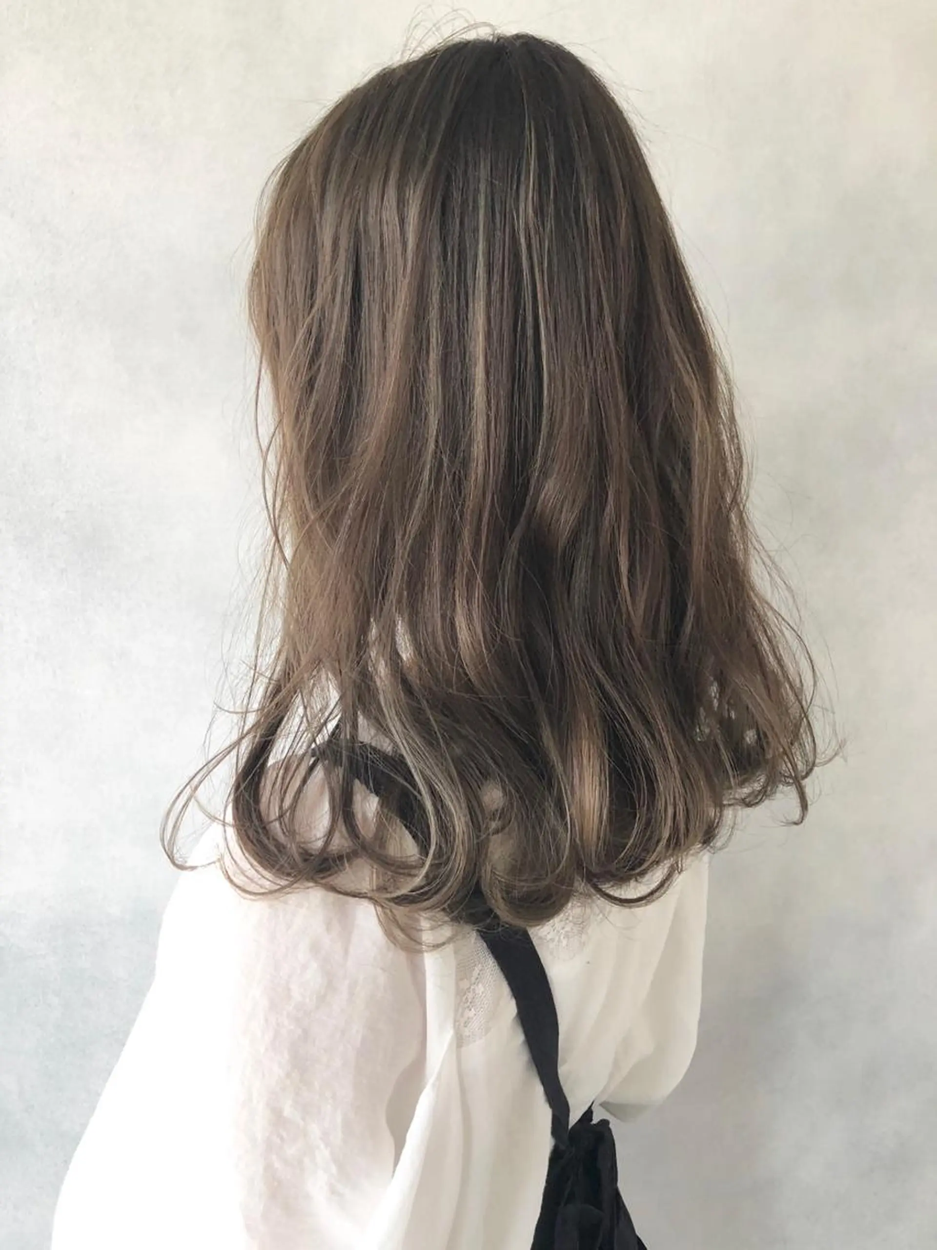 ロング 外国人風カラー ハイライト ヘアカラー トリートメント 小澤大輔 YOLO hairのヘアスタイル